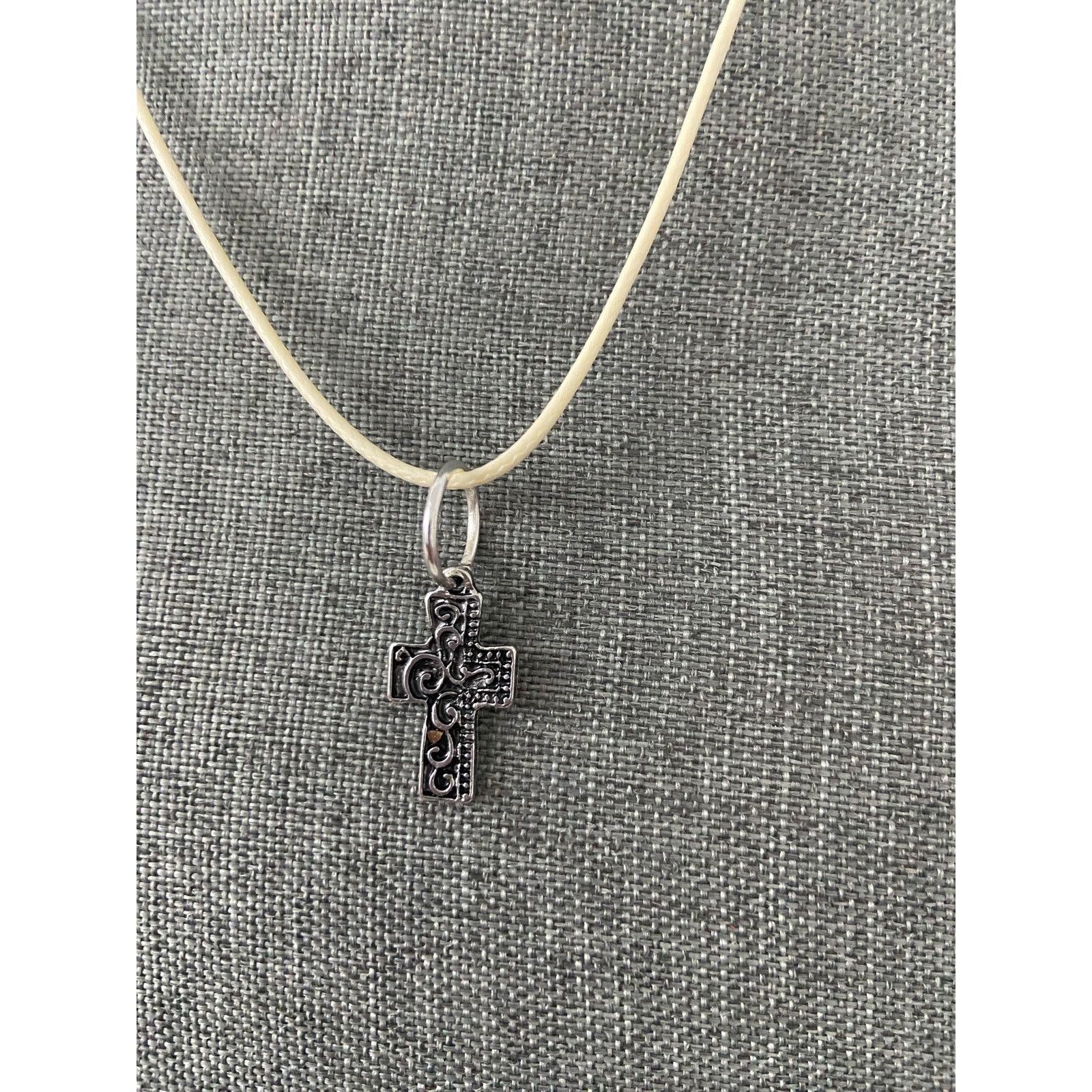 Handmade Upcycled cross pendant necklace Size ONE SIZE - 4 Thumbnail