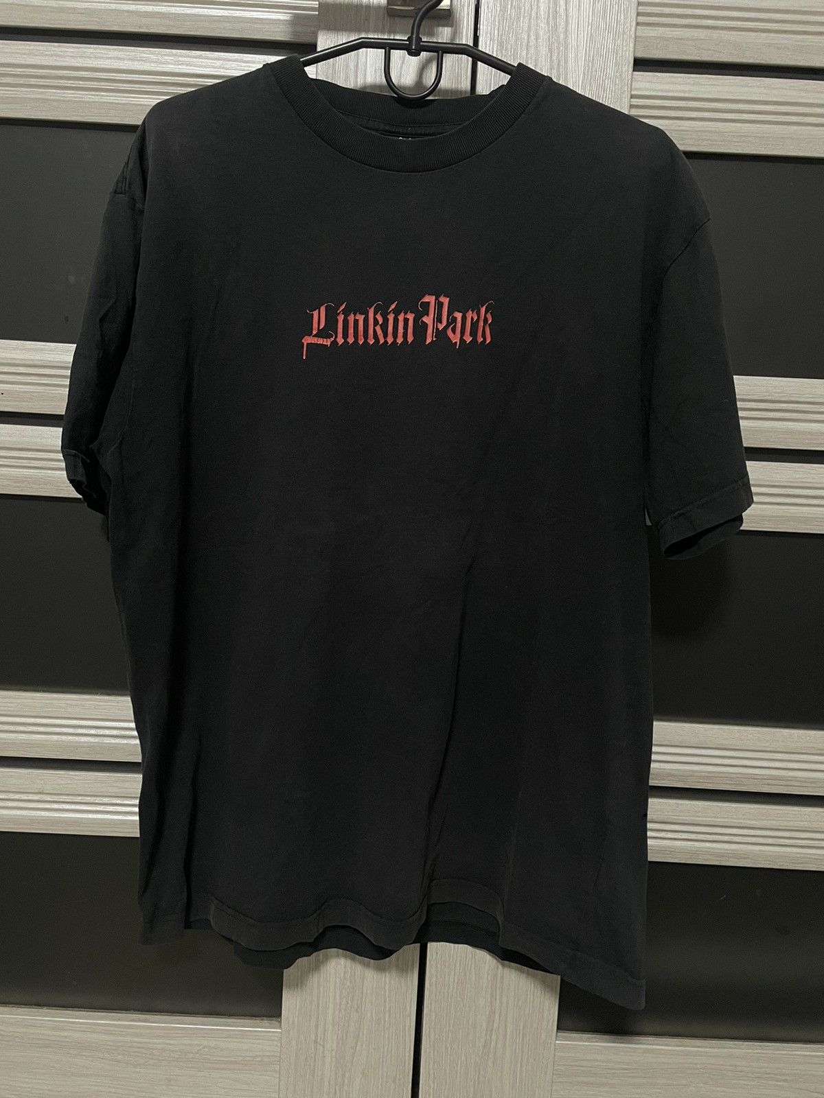 Band Tees Vintage 00s Linkin Park Band T Shirt Tee Minimalistic Logo Size US XL / EU 56 / 4 - 1 Thumbnail