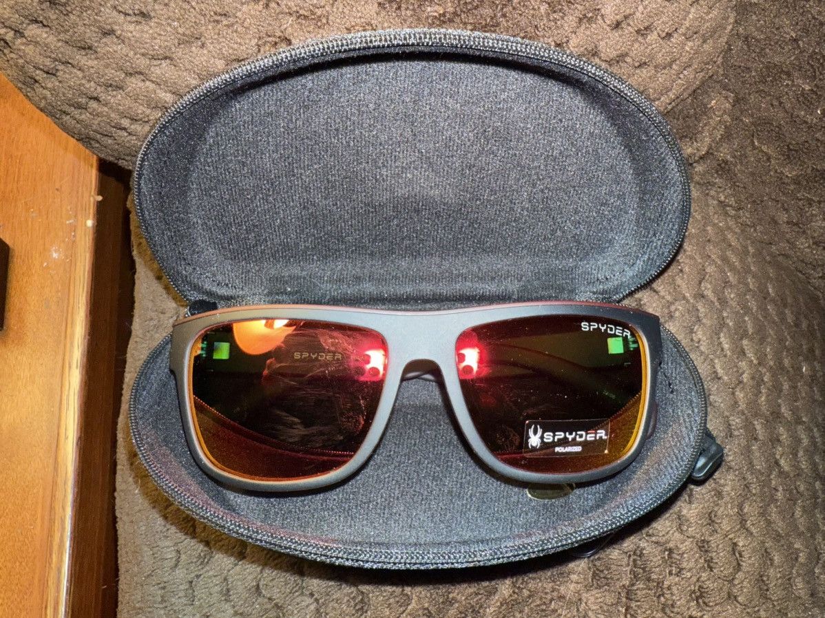 Spyder Spyder “Black Diamond” Polarized red mirror tint NEW! sp6014 Size 46 - 3 Thumbnail