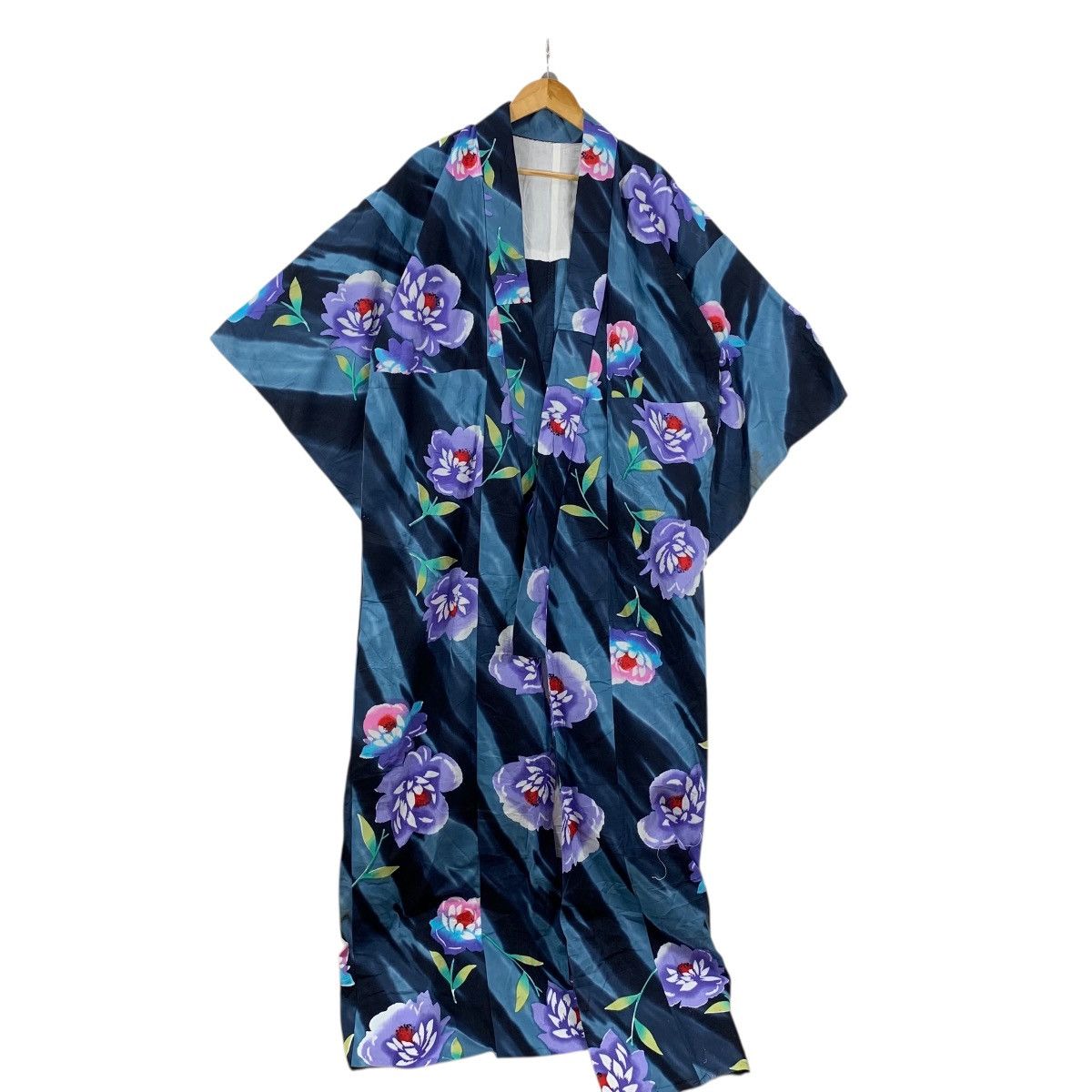 Vintage Vintage 70s KIMONO JAPAN BOLD FLORAL Pattern Traditional Size 3XL / US 20-22 - 1 Thumbnail