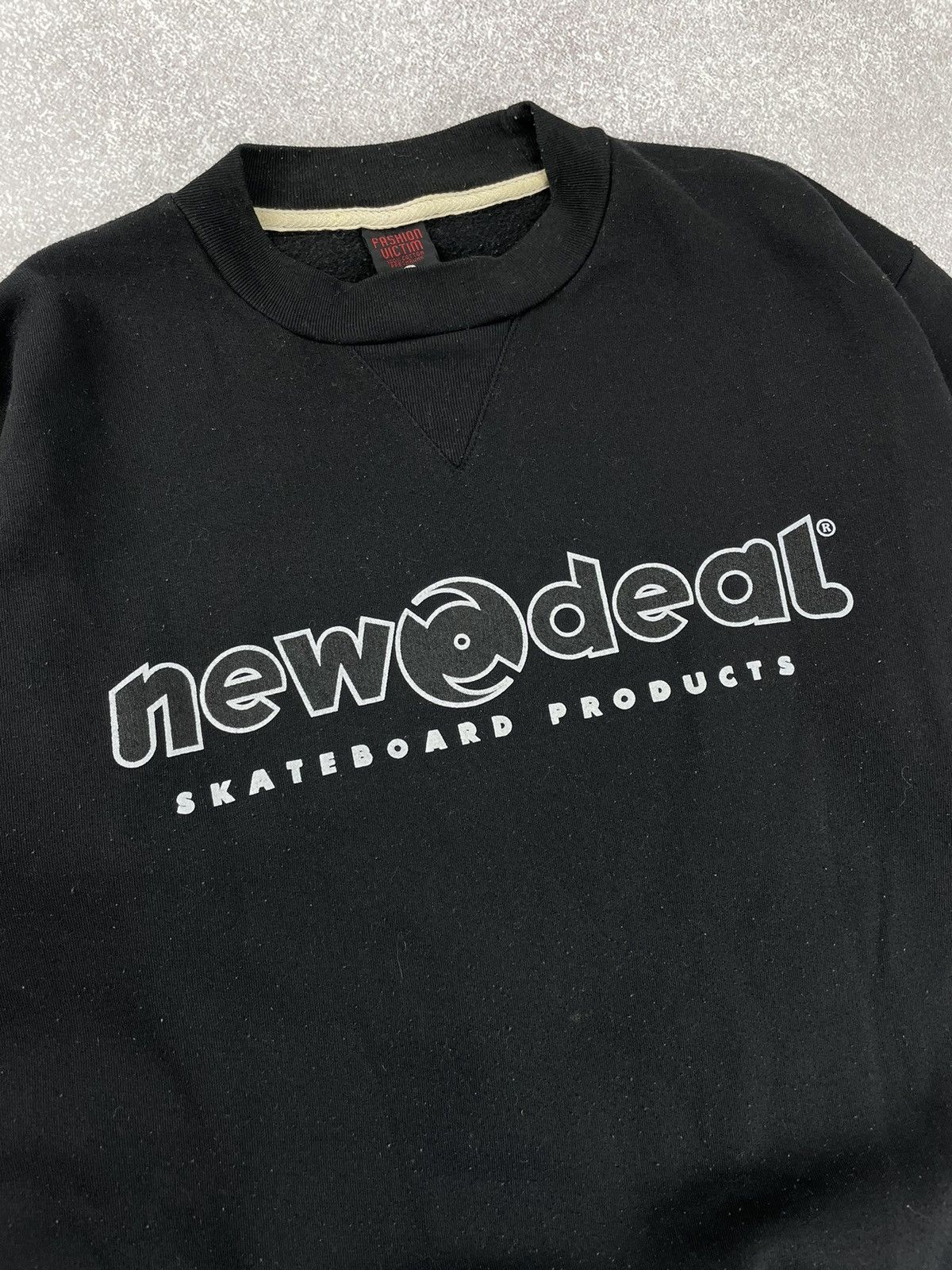 Fashion Victim × Powell Peralta × Vintage Vintage New Deal Fashion Victim Skateboarding Sweatshirt Size US XL / EU 56 / 4 - 3 Thumbnail
