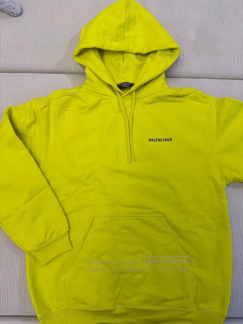 Balenciaga Balenciaga Logo Print Yellow Sweatshirt Size US S / EU 44-46 / 1 - 1 Thumbnail