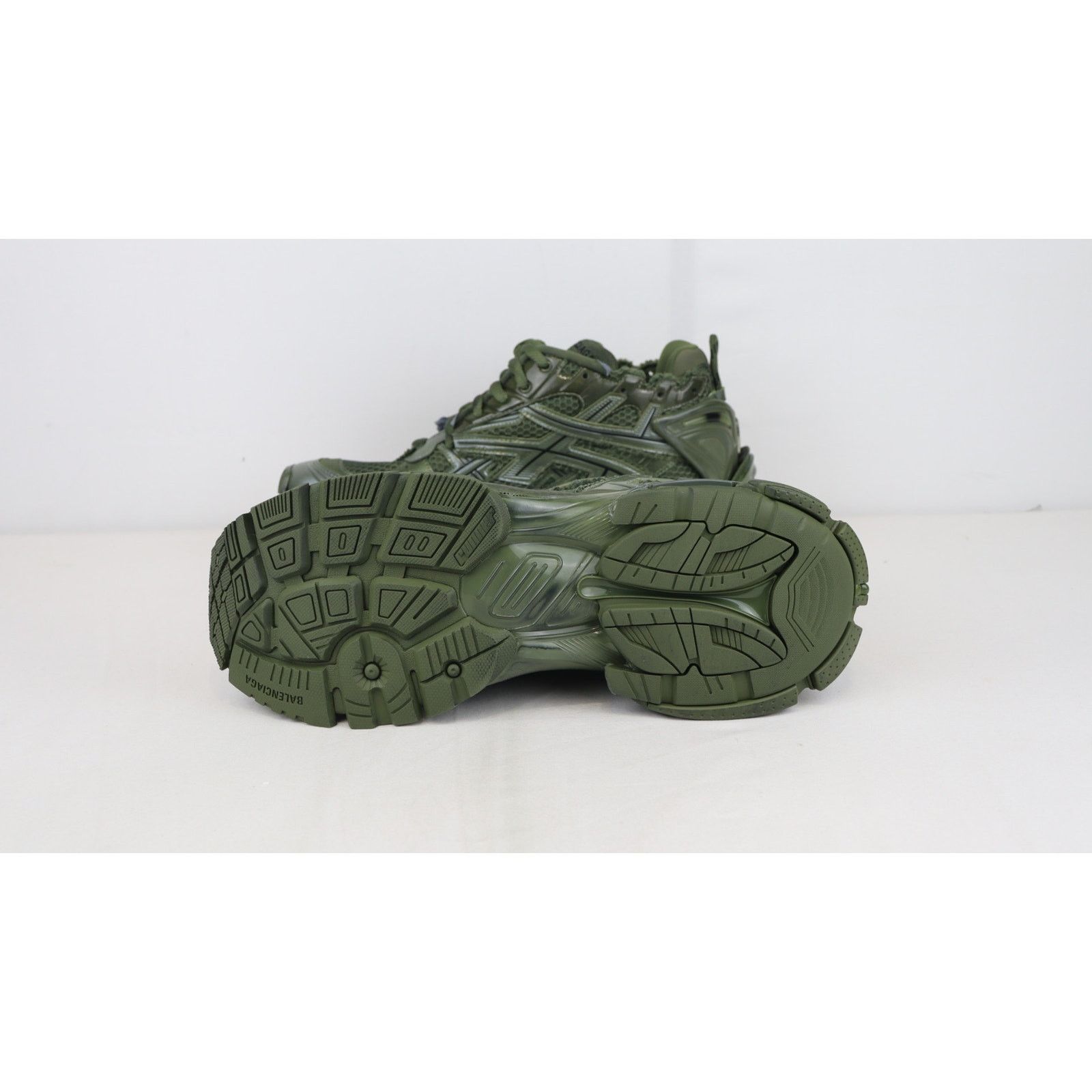 Balenciaga o1rshd1 Q:2 / Mesh Rubber Runner Sneakers in Kaki Size US 9 / EU 42 - 9 Thumbnail