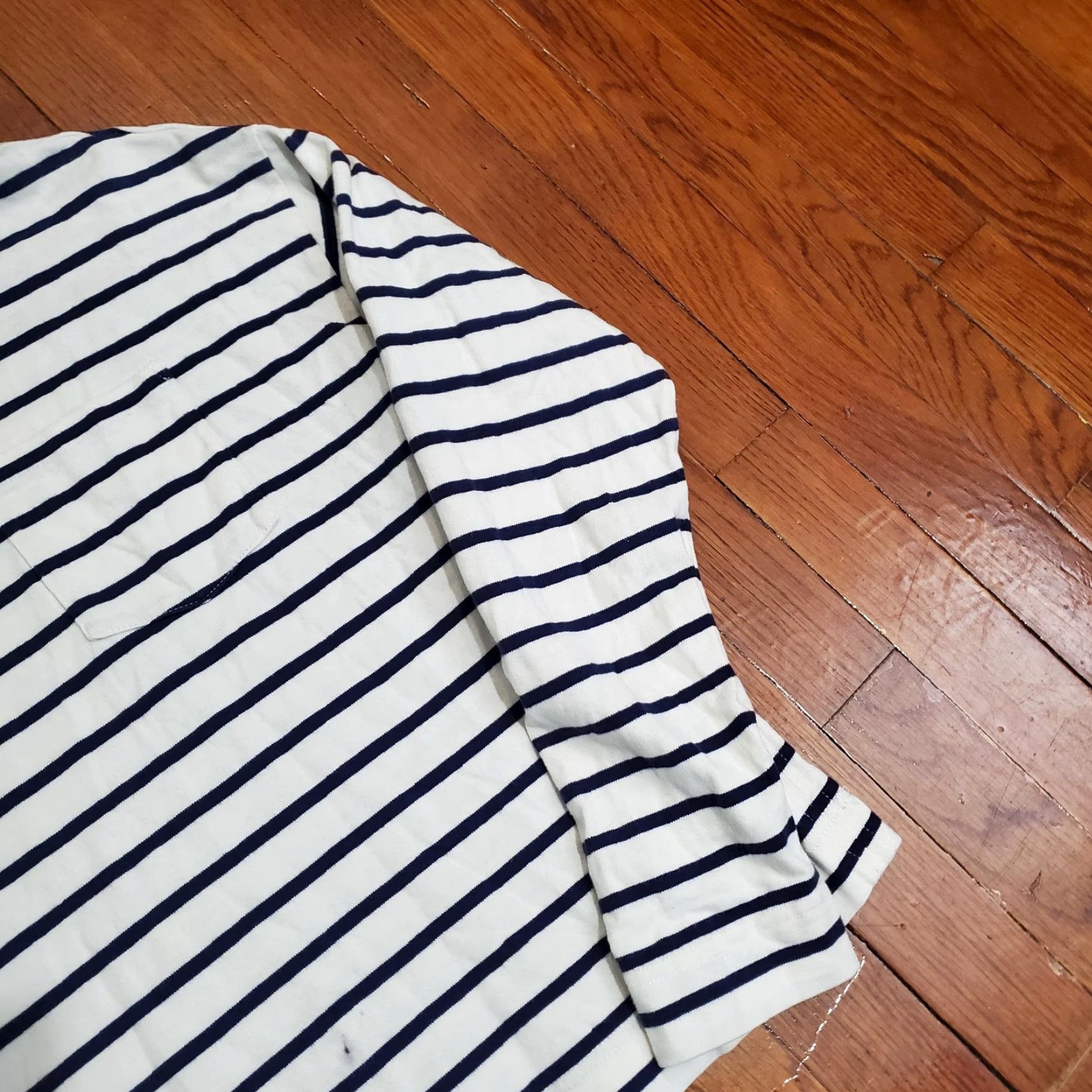 Vineyard Vines Vineyard Vines Shirt Mens Medium White Stripe Mock Neck Nautical Button Shoulder Shirt Size US M / EU 48-50 / 2 - 3 Thumbnail