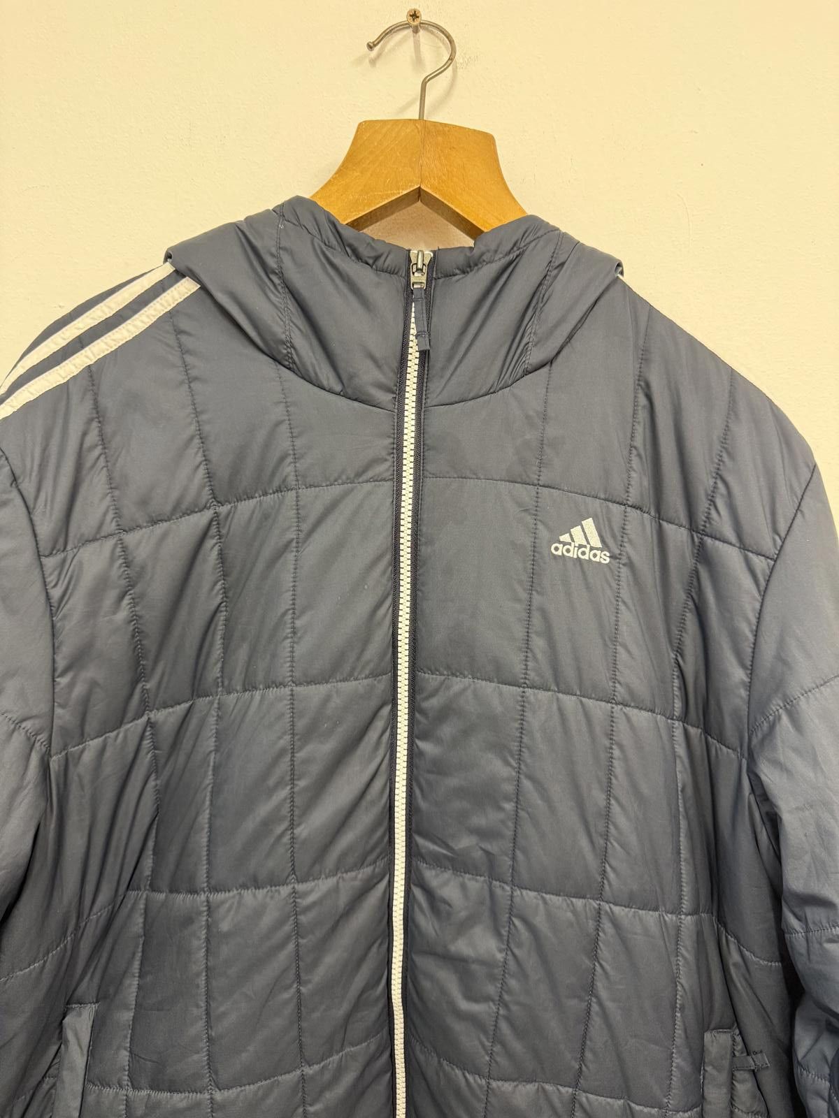 Adidas Adidas Puffer Jacket with Hood in Grey, Size M Size US M / EU 48-50 / 2 - 3 Thumbnail