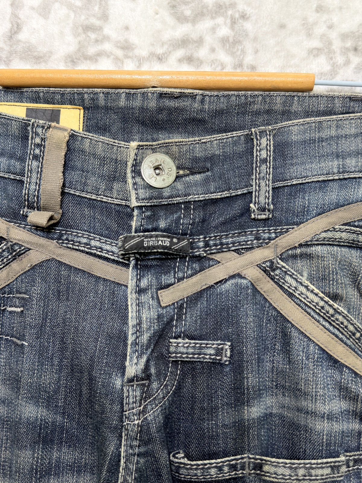 Marithe + Francois Girbaud Le Jean De Marithe Girbaud Strap Pocket Bondage Denim Y2K Size US 31 - 8 Thumbnail