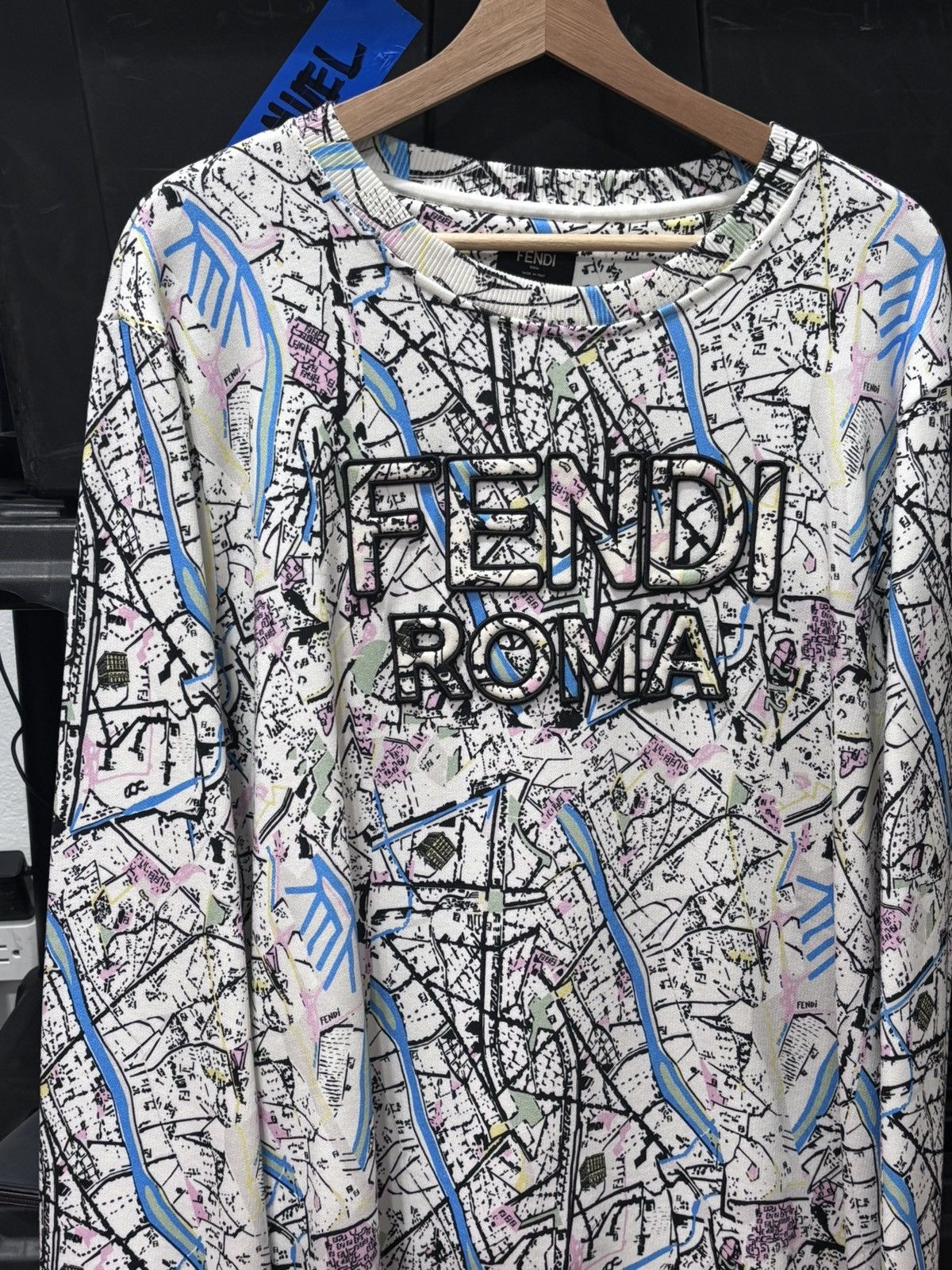Fendi Fendi Roma Map Logo Sweatshirt Size US XL / EU 56 / 4 - 2 Thumbnail