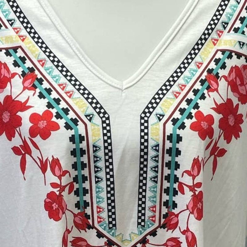 Shein SHEIN Curvy XL Short Sleeve Floral V-Neck Tee Shirt Size XL / US 12-14 / IT 48-50 - 2 Thumbnail