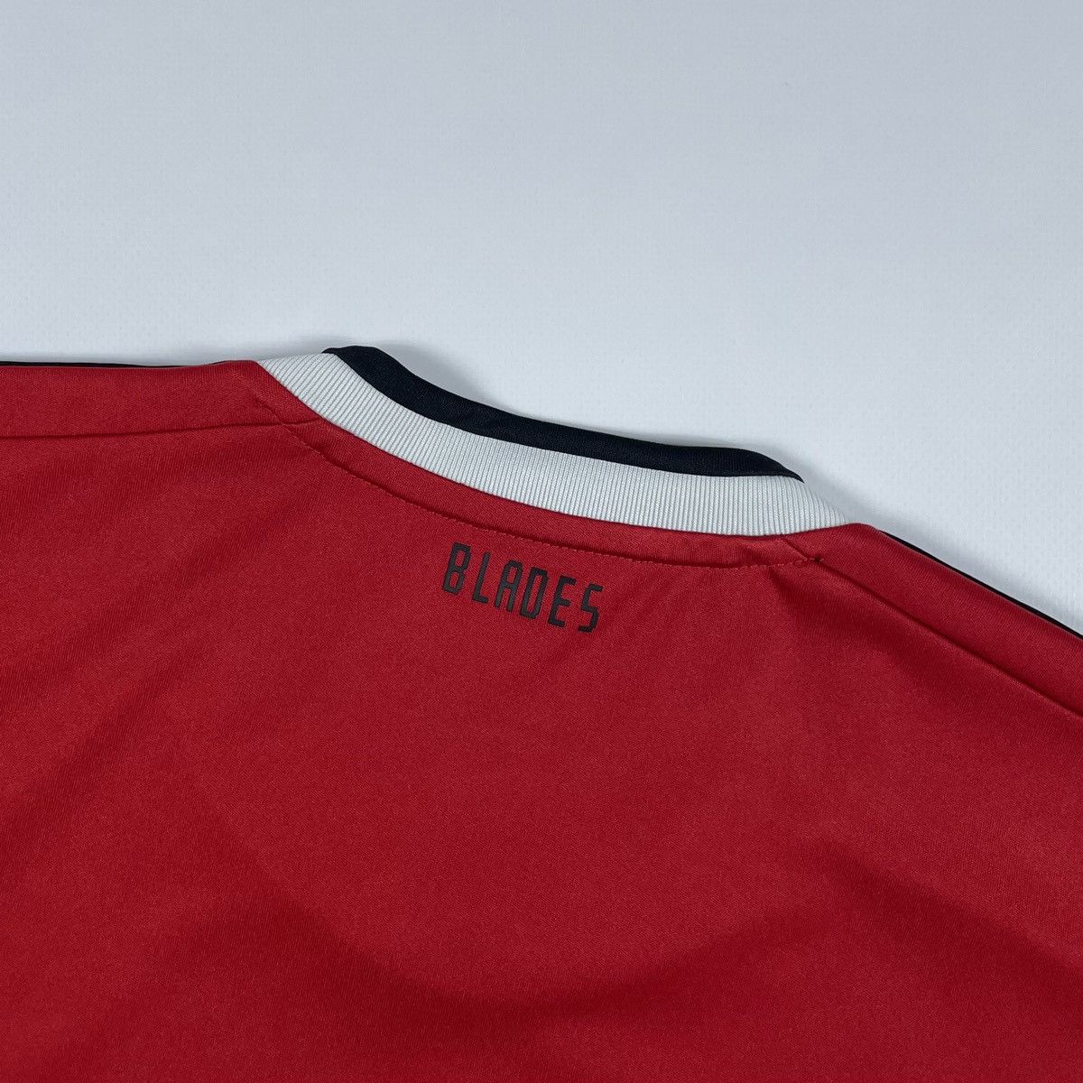 Adidas Adidas Sheffield United FC Soccer Jersey Size US S / EU 44-46 / 1 - 12 Thumbnail