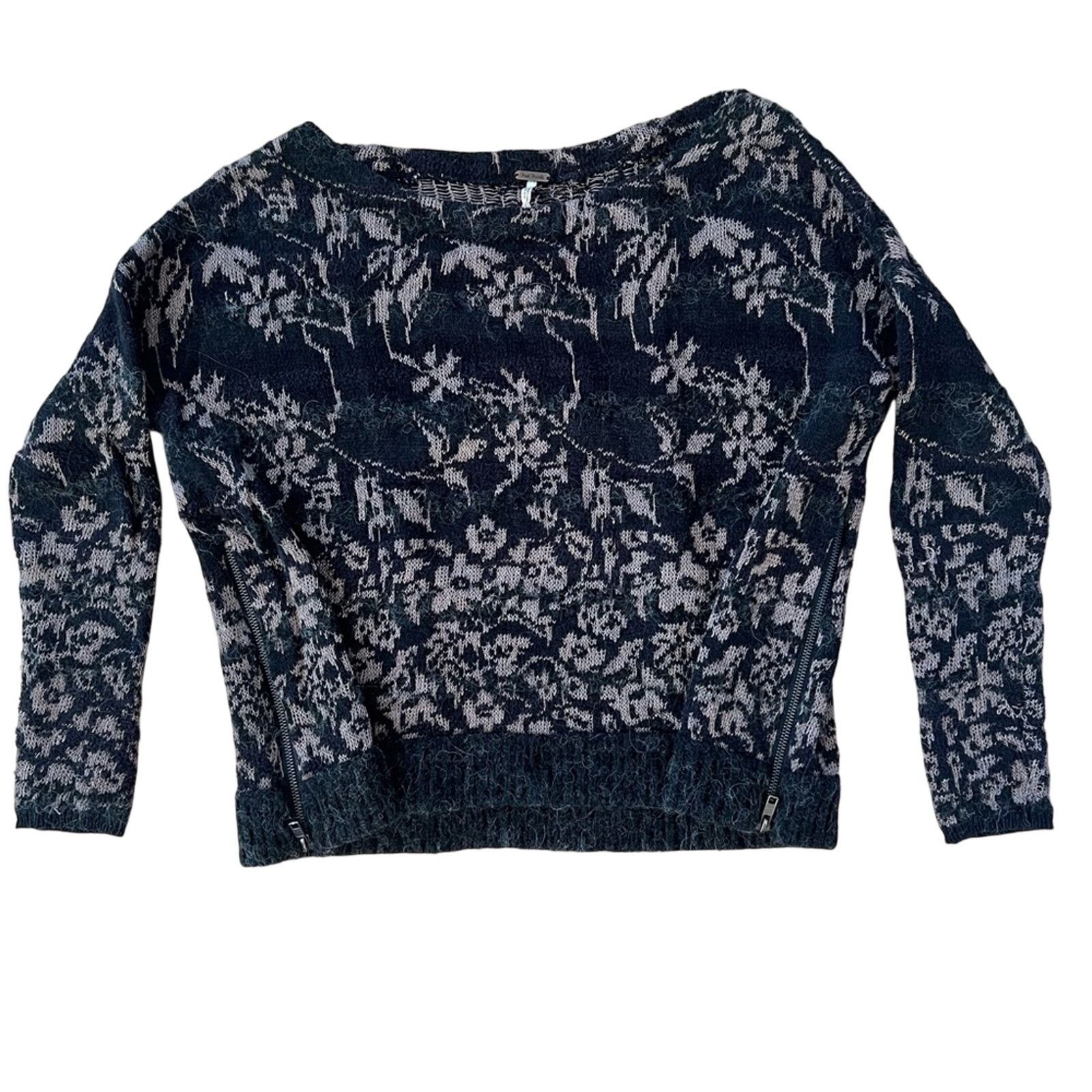 Free People Free People Black/Tan Loose Fit Sweater (Sz S) Size S / US 4 / IT 40 - 1 Thumbnail