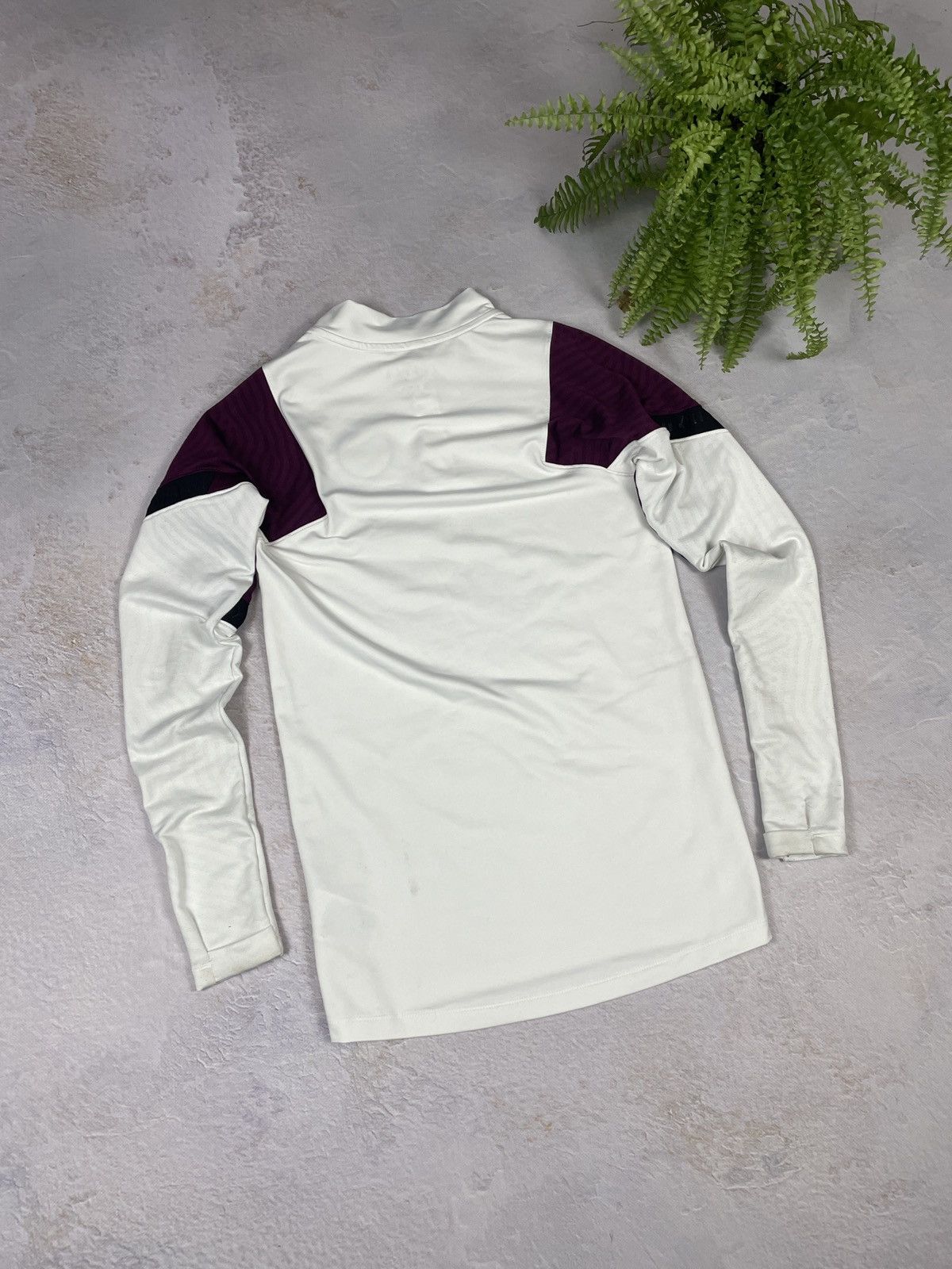 Jordan Brand Jersey Nike Air Jordan Paris Saint Germain Longsleeve Size US S / EU 44-46 / 1 - 8 Thumbnail