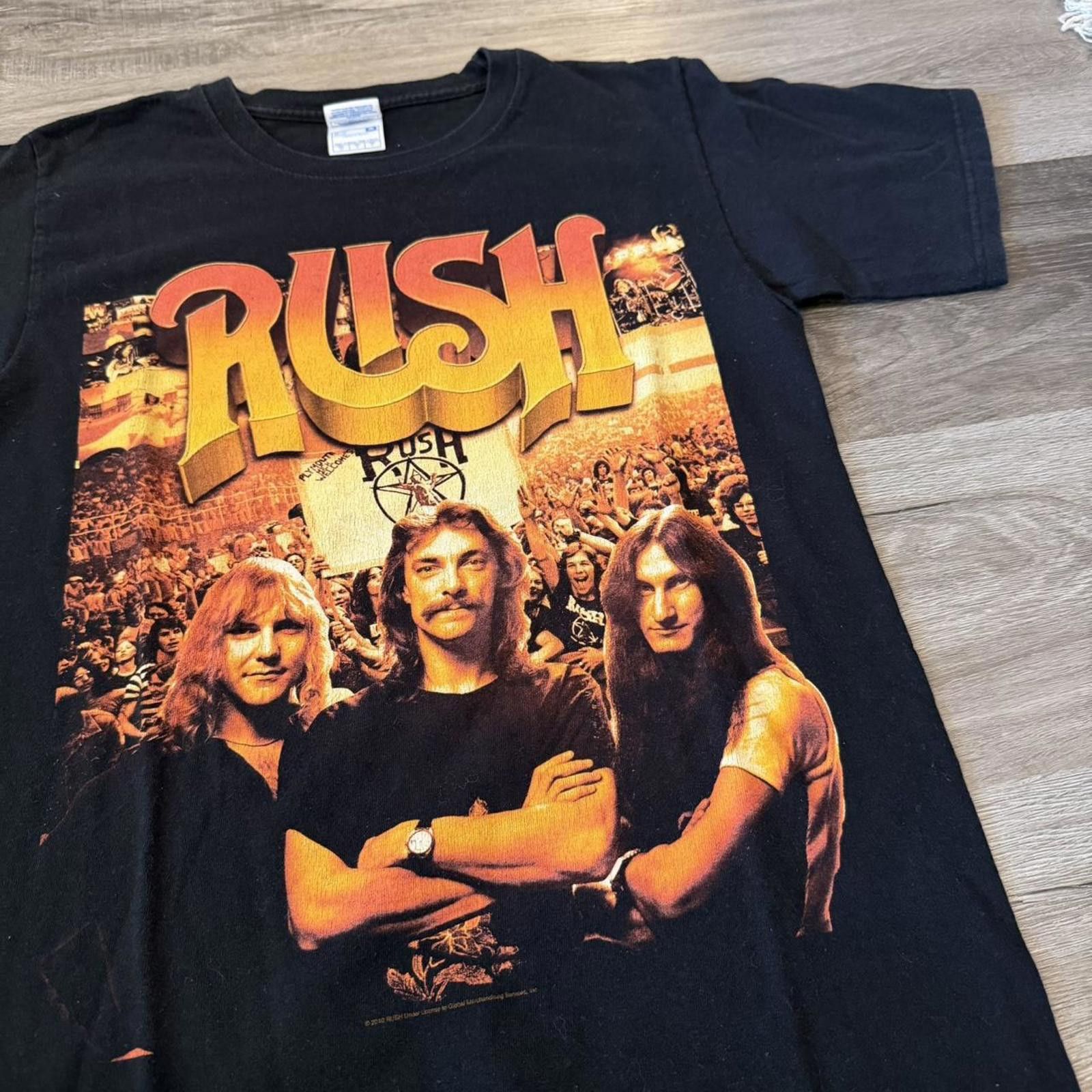 Other Vintage rush t shirt 2010 S Size US S / EU 44-46 / 1 - 1 Thumbnail