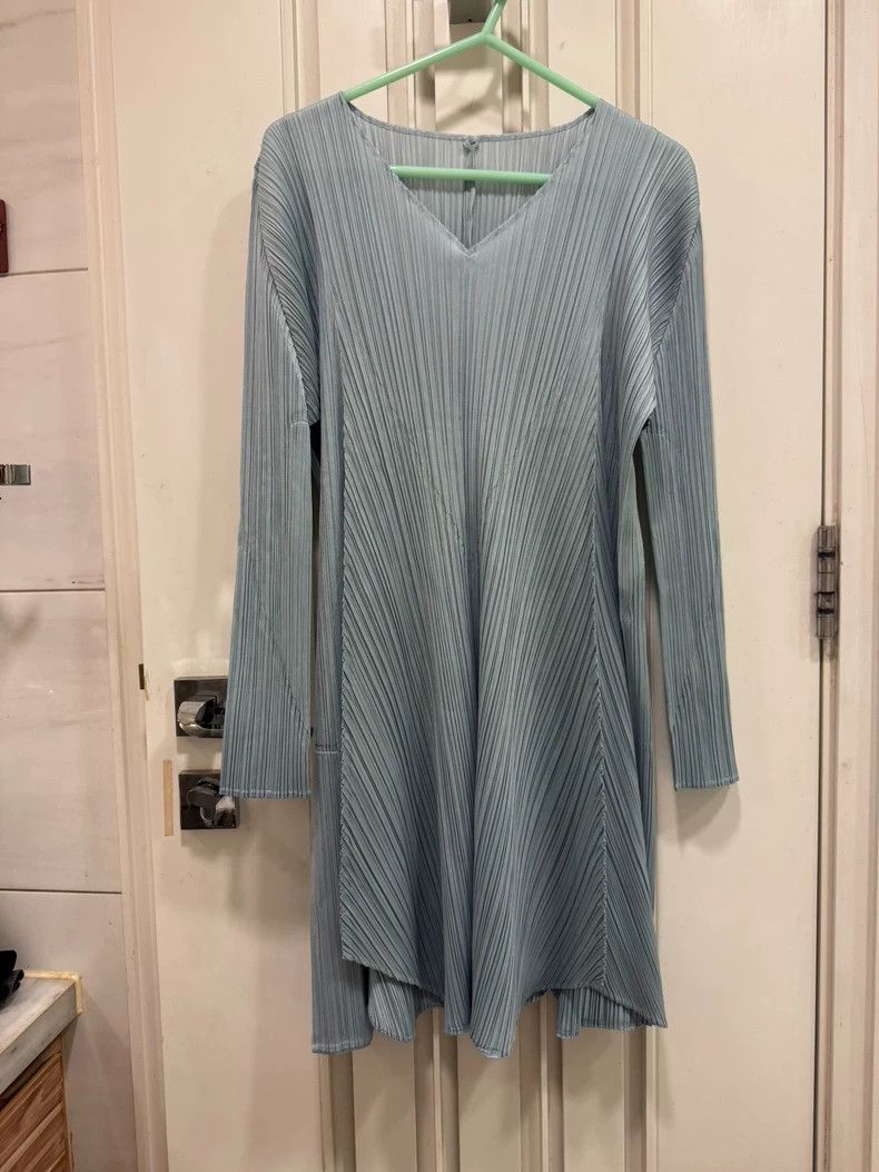 Issey Miyake Issey Miyake size:3 Lake water green short skirt Size XS / US 0-2 / IT 36-38 - 1 Thumbnail