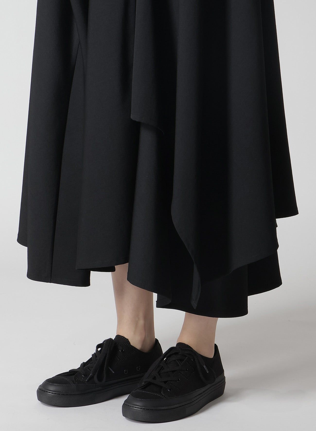 Yohji Yamamoto Yohji Yamamoto - W/Gabardine Asymmetrical R GATHERED SKIRT Size 32" / US 10 / IT 46 - 6 Thumbnail