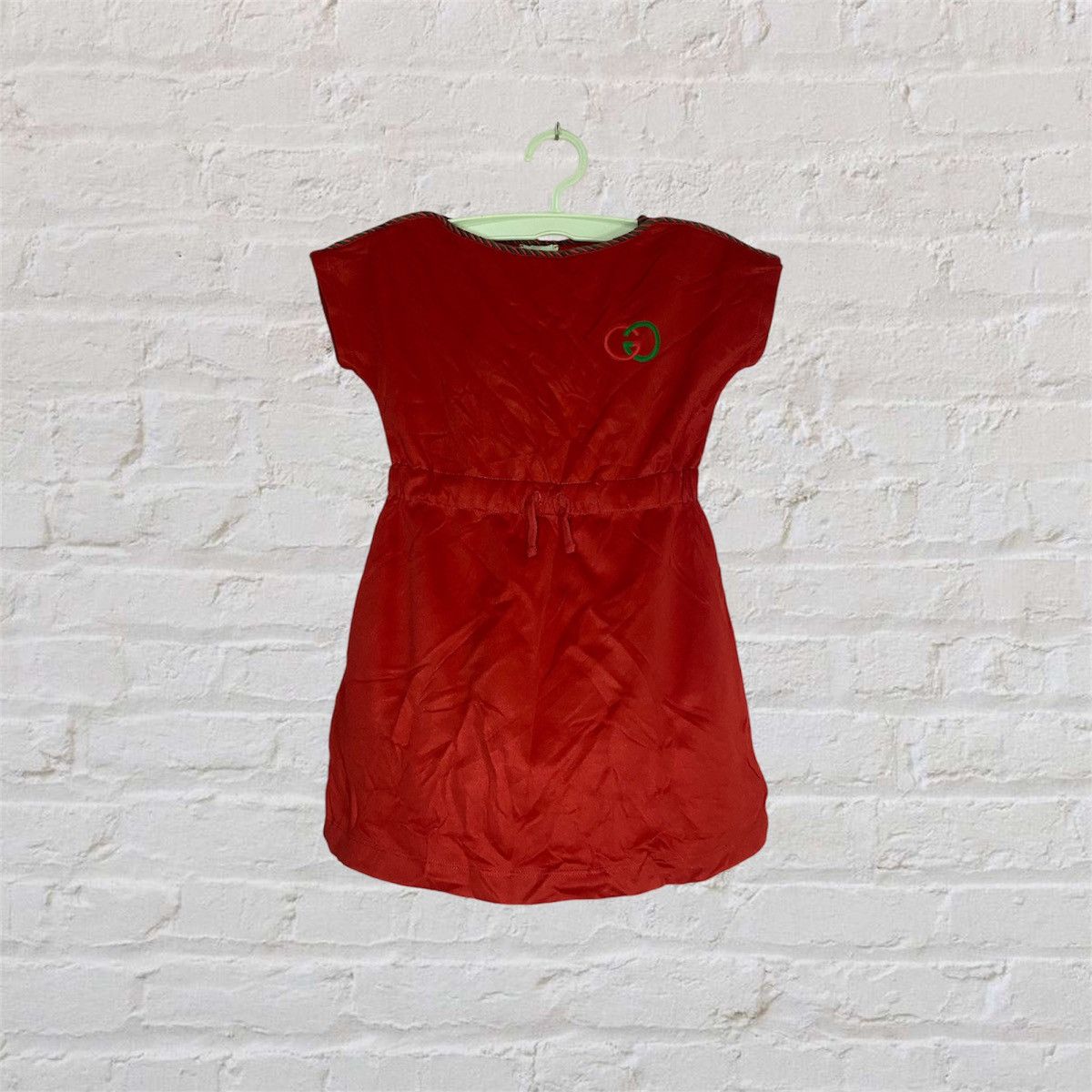 Designer × Gucci Gucci GG 100% cotton red embroidery kid's dress Size XXS / US 00 / IT 34 - 1 Thumbnail