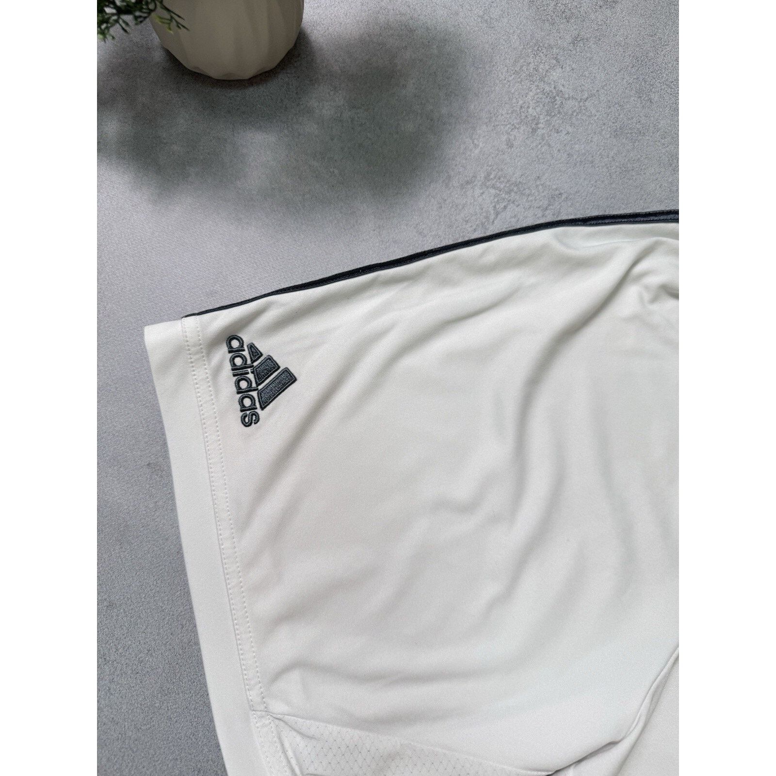 Adidas Adidas Real Madrid Soccer Shorts Football Size L White 2013 Size US 34 / EU 50 - 12 Thumbnail