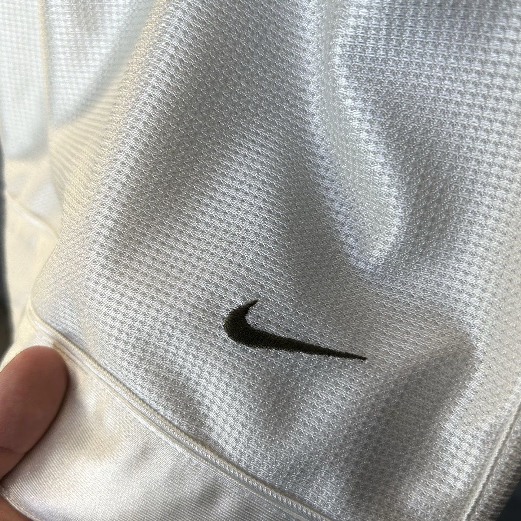 Nike Vintage Nike Dazzle Silky Basketball Shorts White Olive Green Swoosh Men’s Large Shorts Basketball Nike White Olive Green Dazzle Swoosh Mens Large Size US 33 - 3 Thumbnail