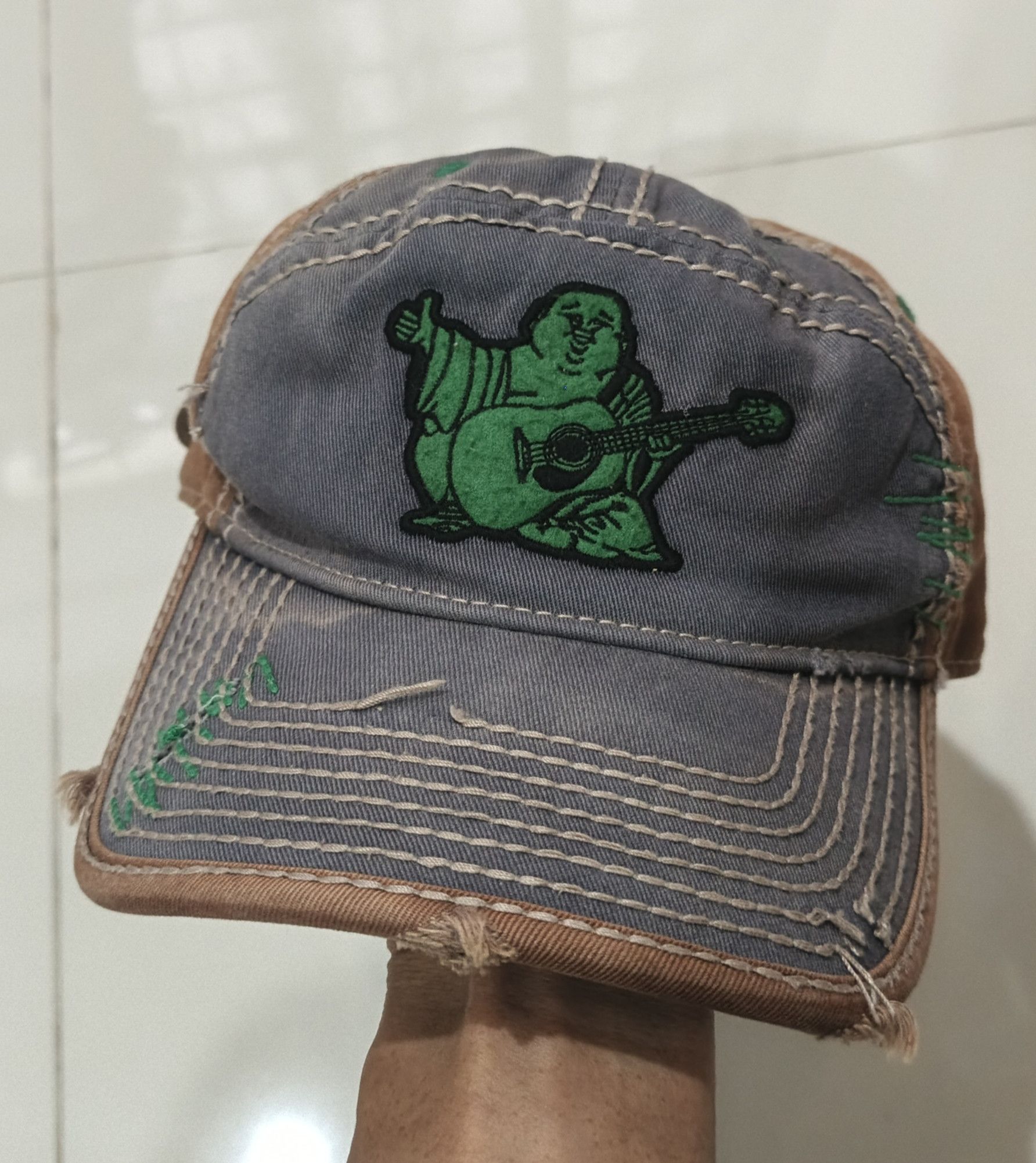 True Religion Tr Y2k Distressed cap Size ONE SIZE - 1 Thumbnail