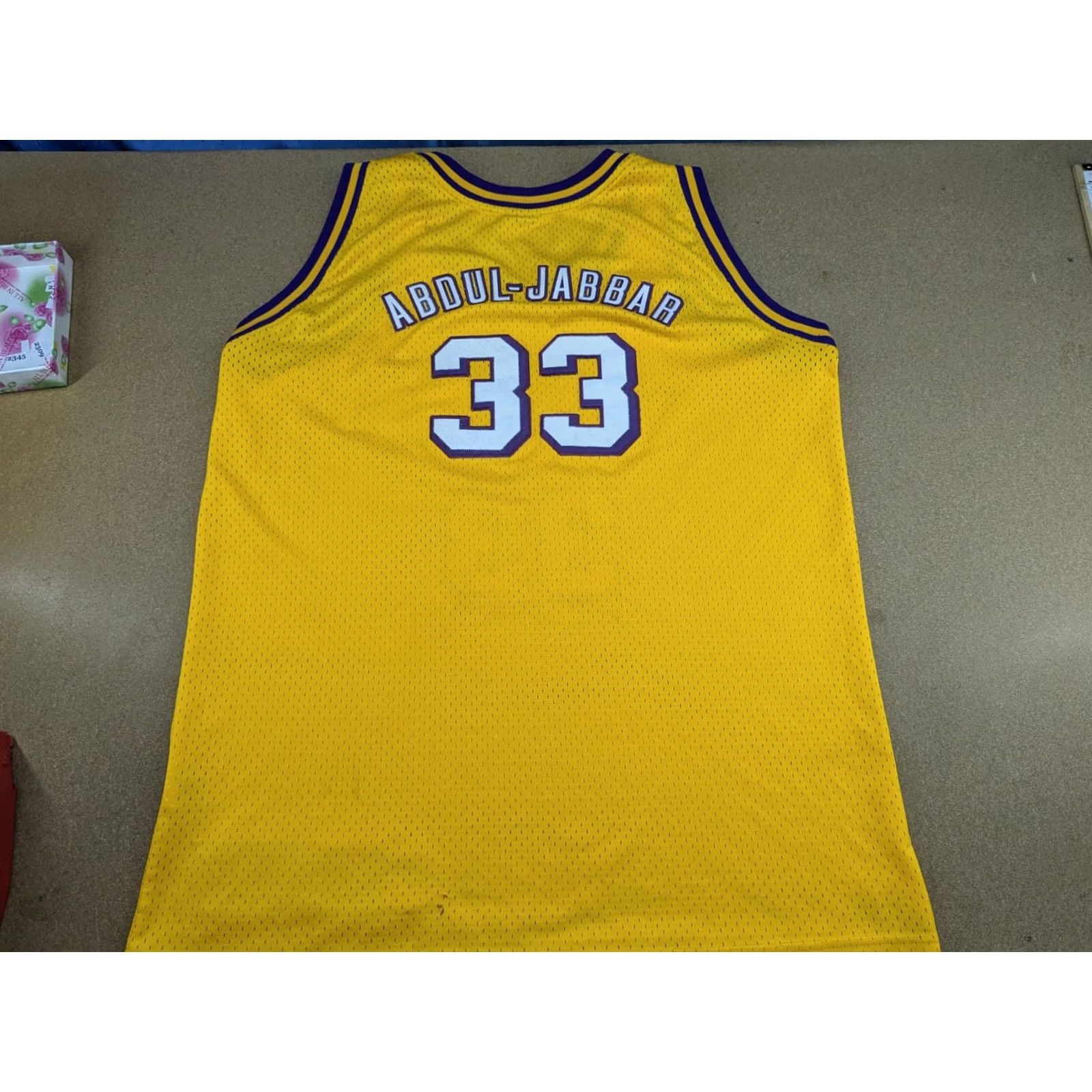 Champion VINTAGE Champion NBA KAREEM ABDUL-JABBAR HWC Basketball Jersey Los Angeles Lakers XL Shirt Men Yellow Size US XL / EU 56 / 4 - 2 Thumbnail