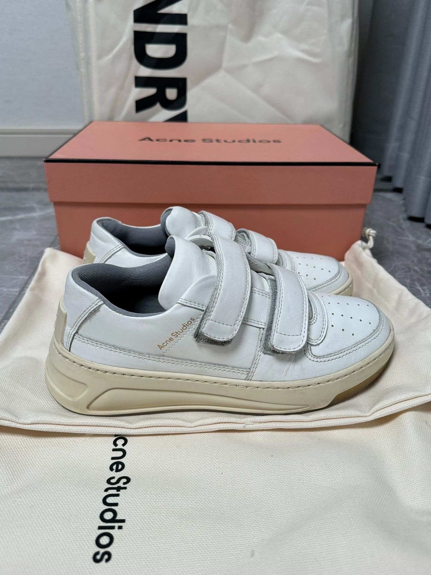 Acne Studios Acne Studios women's white velcro sneakers 35 Size US 4.5 / IT 34.5 - 3 Thumbnail