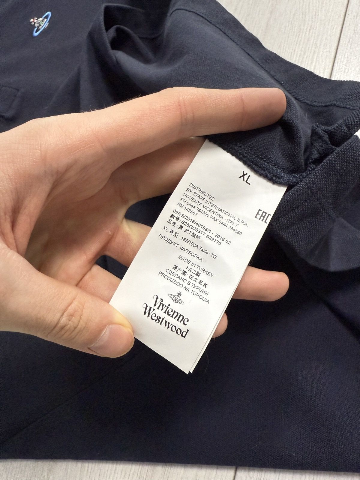 Vivienne Westwood Vivienne Westwood polo navy vintage size XL rare Size US XL / EU 56 / 4 - 3 Thumbnail