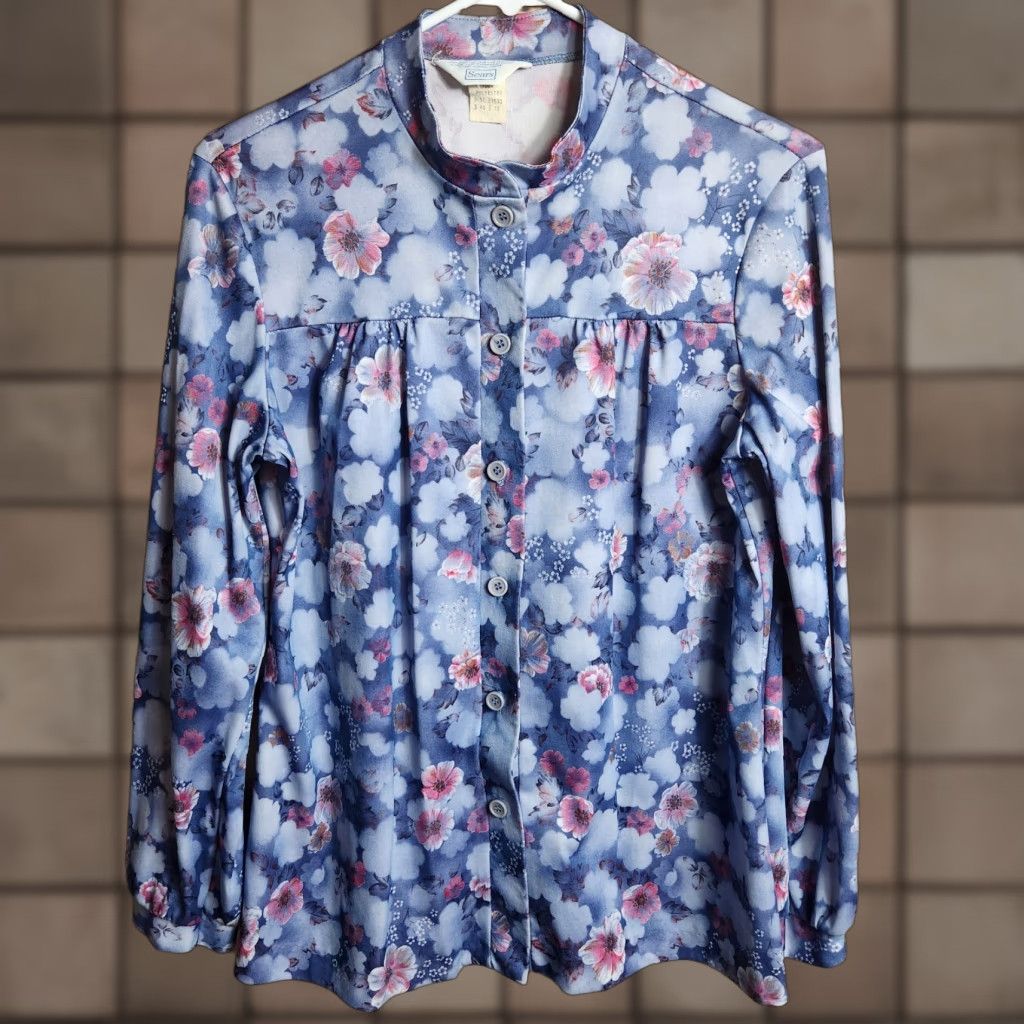 Sears Sears Womens Vintage 70s Blue Floral Buttonfront Shirt-Size 16 Shirt Womens 70s Blue Floral Secretary/Geek 16 Size XXL / US 16-18 / IT 52-54 - 1 Thumbnail