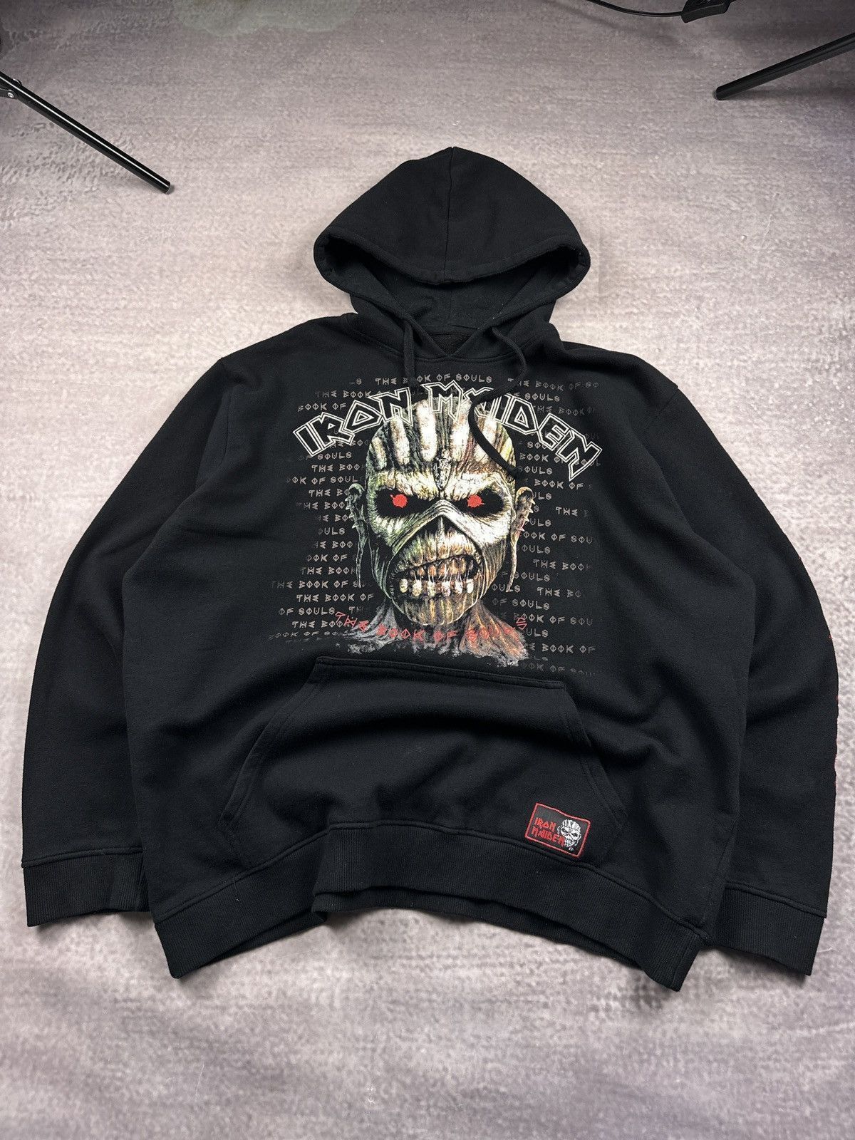 Vintage Vintage LGB Style Iron Maiden 2016 The Book Of Soul hoodie Size US XL / EU 56 / 4 - 1 Thumbnail