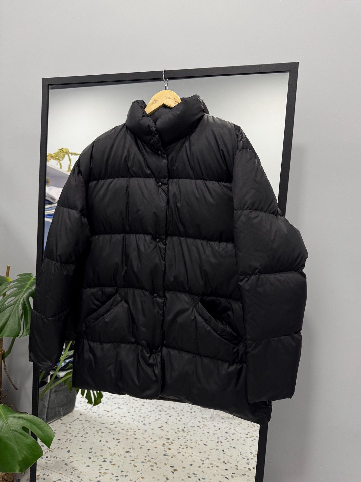 Moncler Moncler vintage down jacket 80’s size 3 L Size US L / EU 52-54 / 3 - 2 Thumbnail