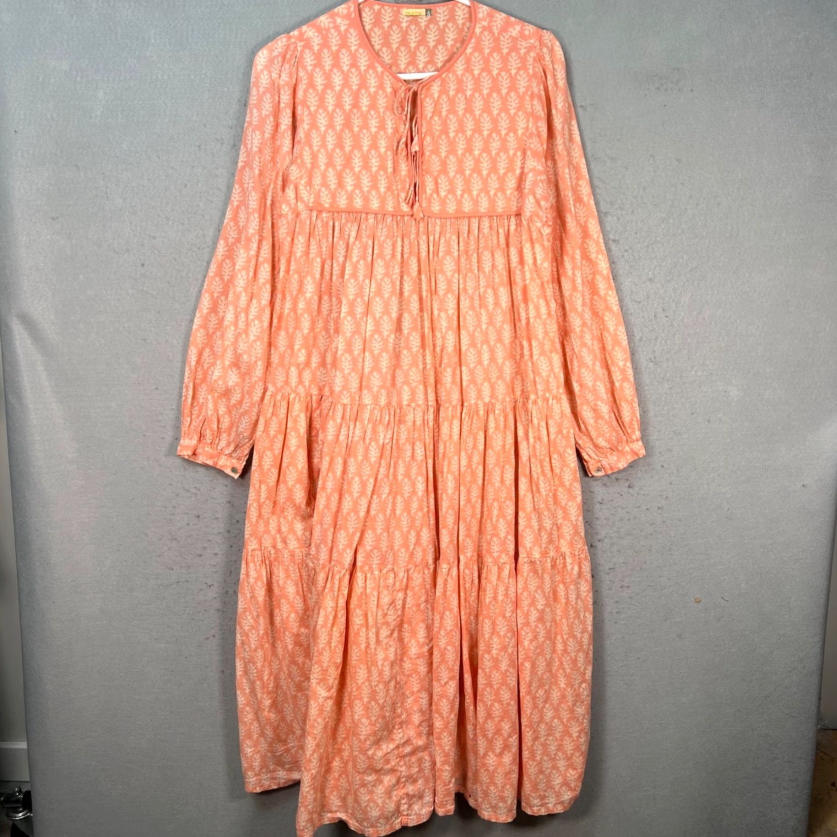 Vintage Matta Shirt Women Small Coral Pink Boho Maxi Dress Leaf Print Tiered Skirt Tie Neck Size 28" / US 6 / IT 42 - 2 Thumbnail