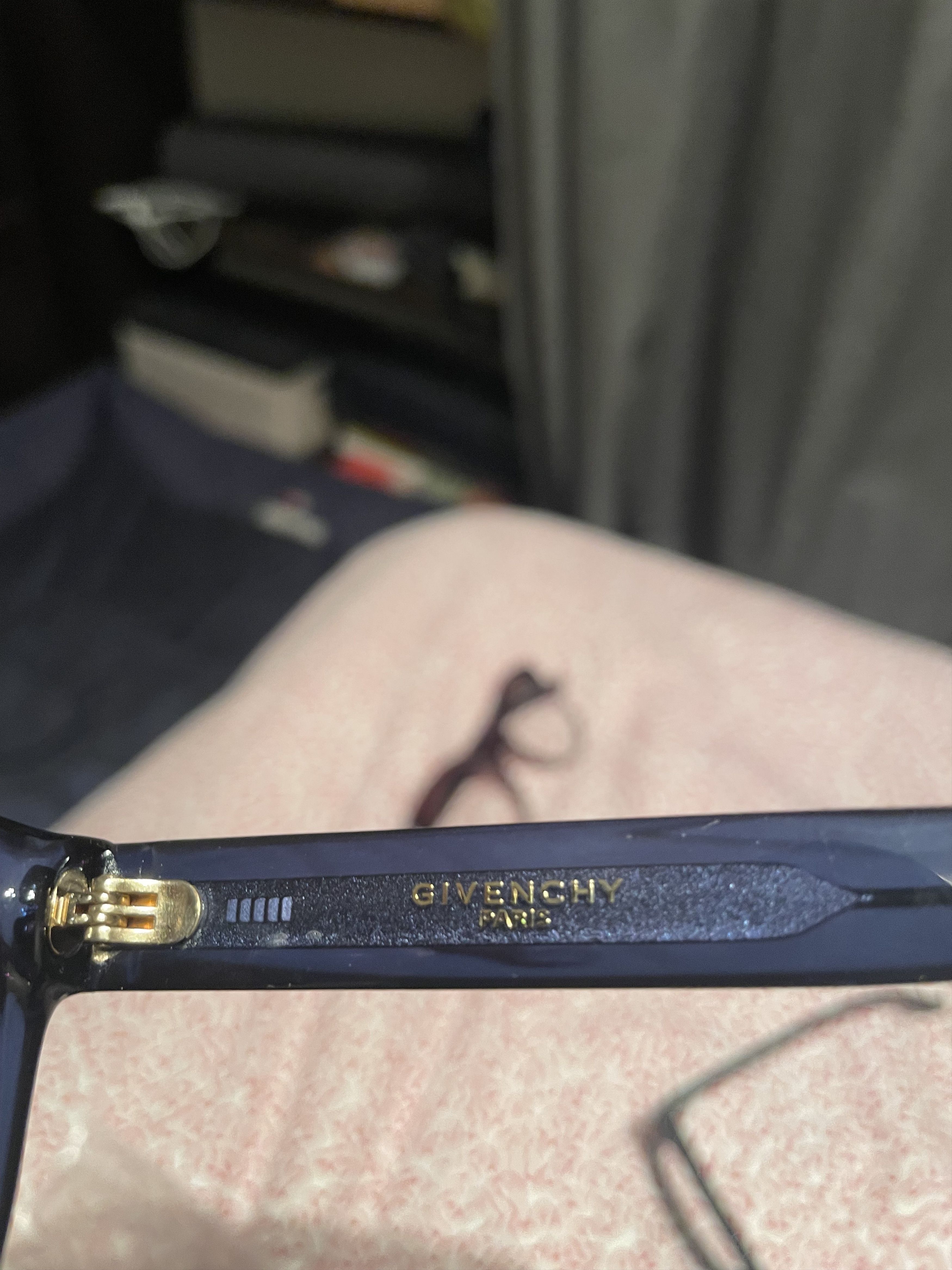 Givenchy Givenchy 00s Bold Nerdy Navy Blue Glasses Size ONE SIZE - 4 Thumbnail