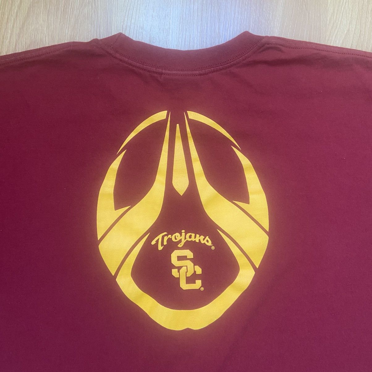 Nike × Vintage Vintage Nike Men’s USC Football Logo T-Shirt Size XL Size US XL / EU 56 / 4 - 4 Thumbnail