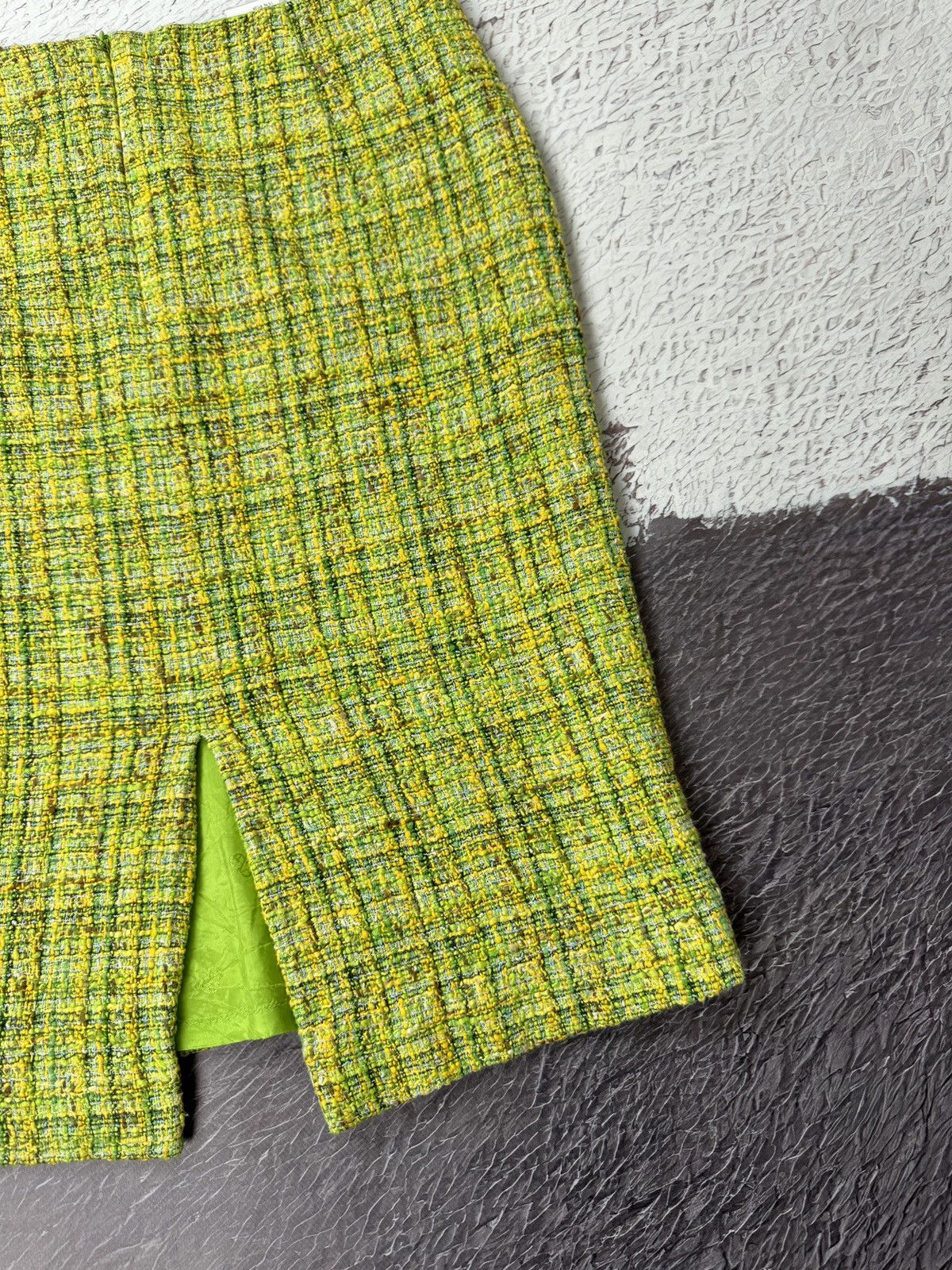 Escada ESCADA Haute Couture Green Fringe Tweed Pencil Skirt size 42 Size 32" / US 10 / IT 46 - 11 Thumbnail