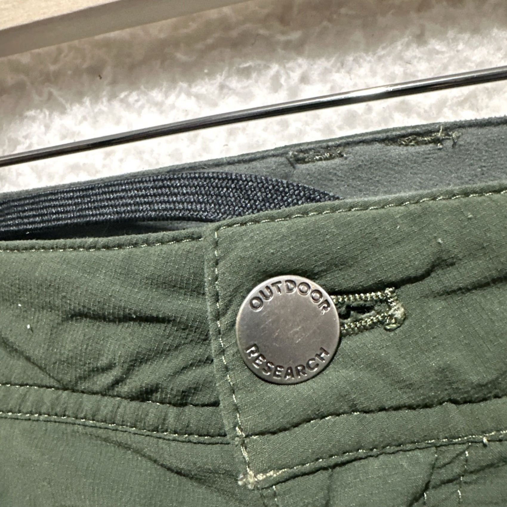 Outdoor Research Outdoor Research Cargo Shorts Men Size 36 Green Logo Stretch Cargo Pocket Casual Travel Hiking Outdoors Size US 36 / EU 52 - 6 Thumbnail