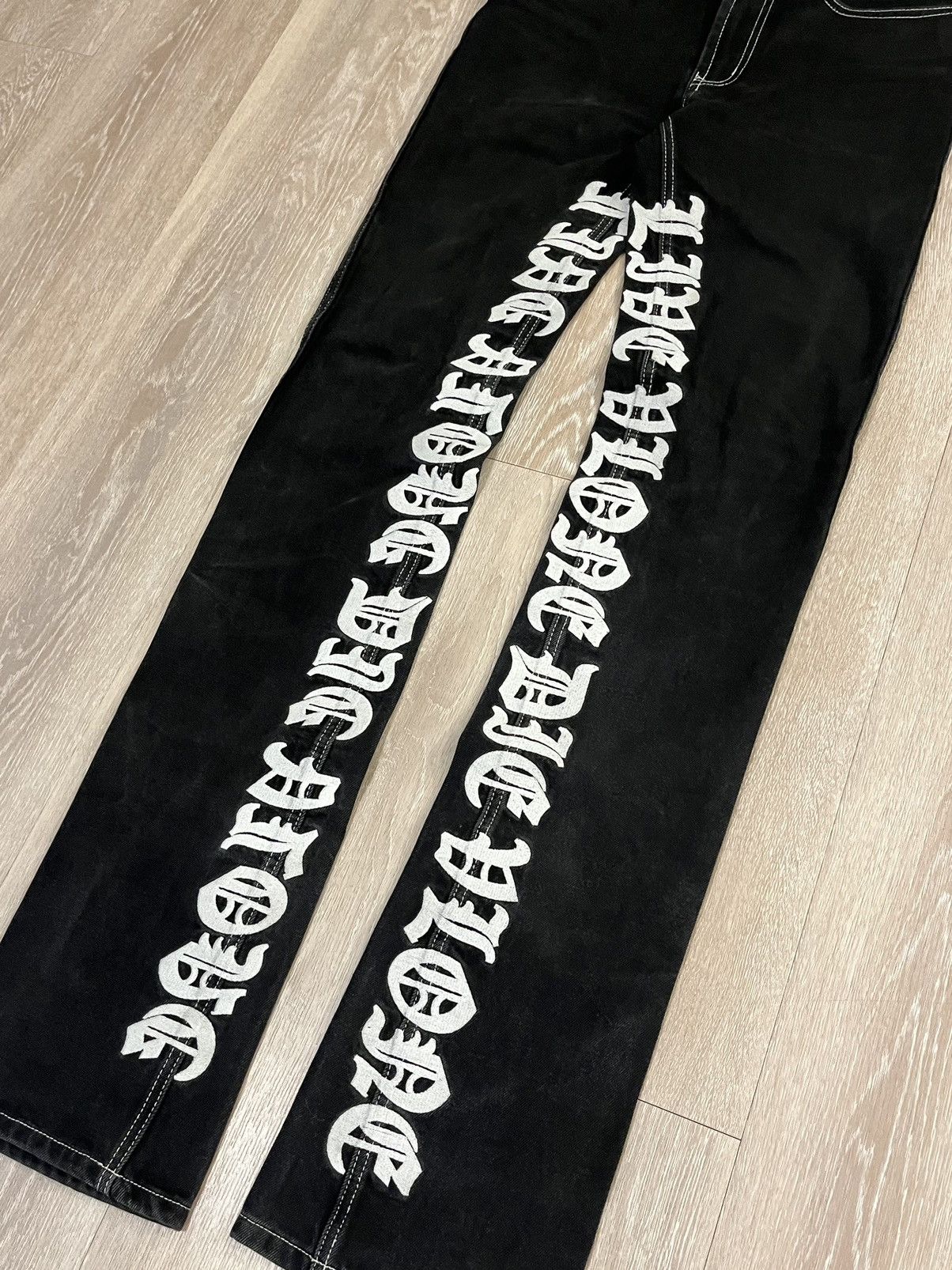 Vlone Vlone Black Old English Runway Denim Size US 32 / EU 48 - 3 Thumbnail