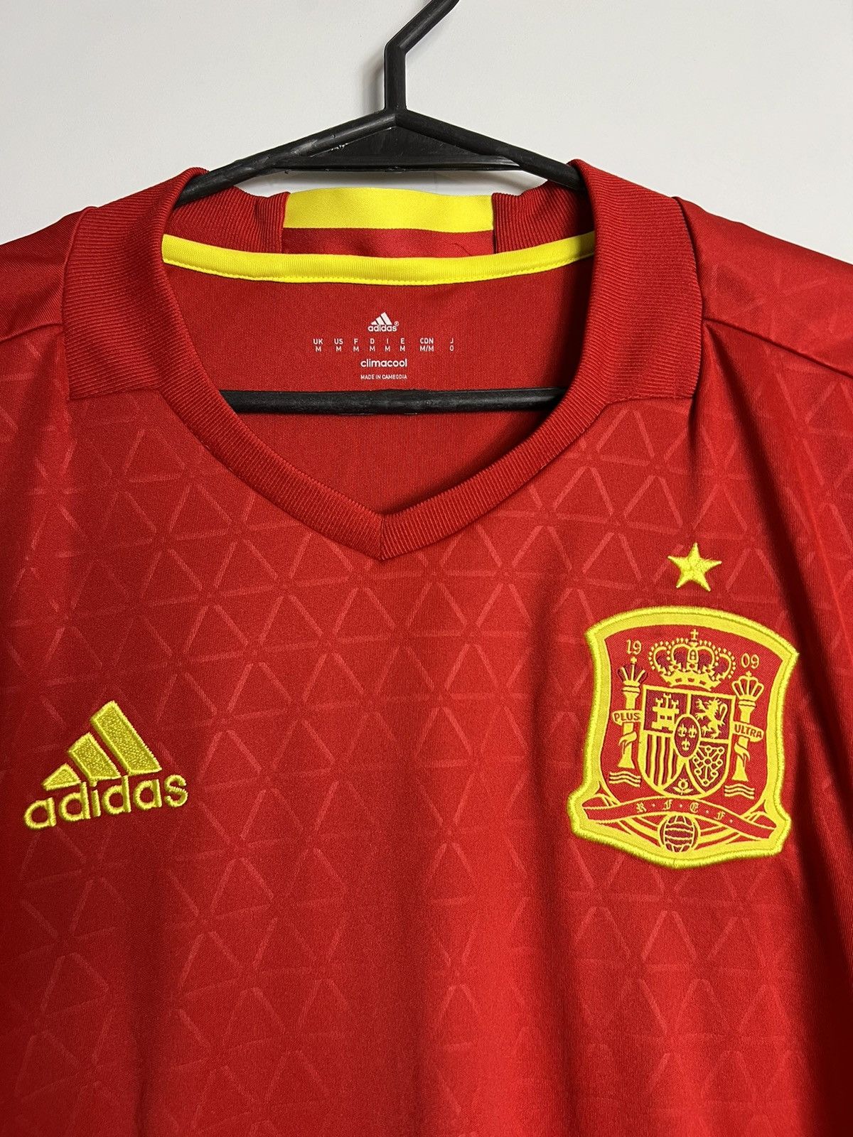 Adidas Adidas Spain 2016/2017 Soccer Jersey Size US M / EU 48-50 / 2 - 2 Thumbnail