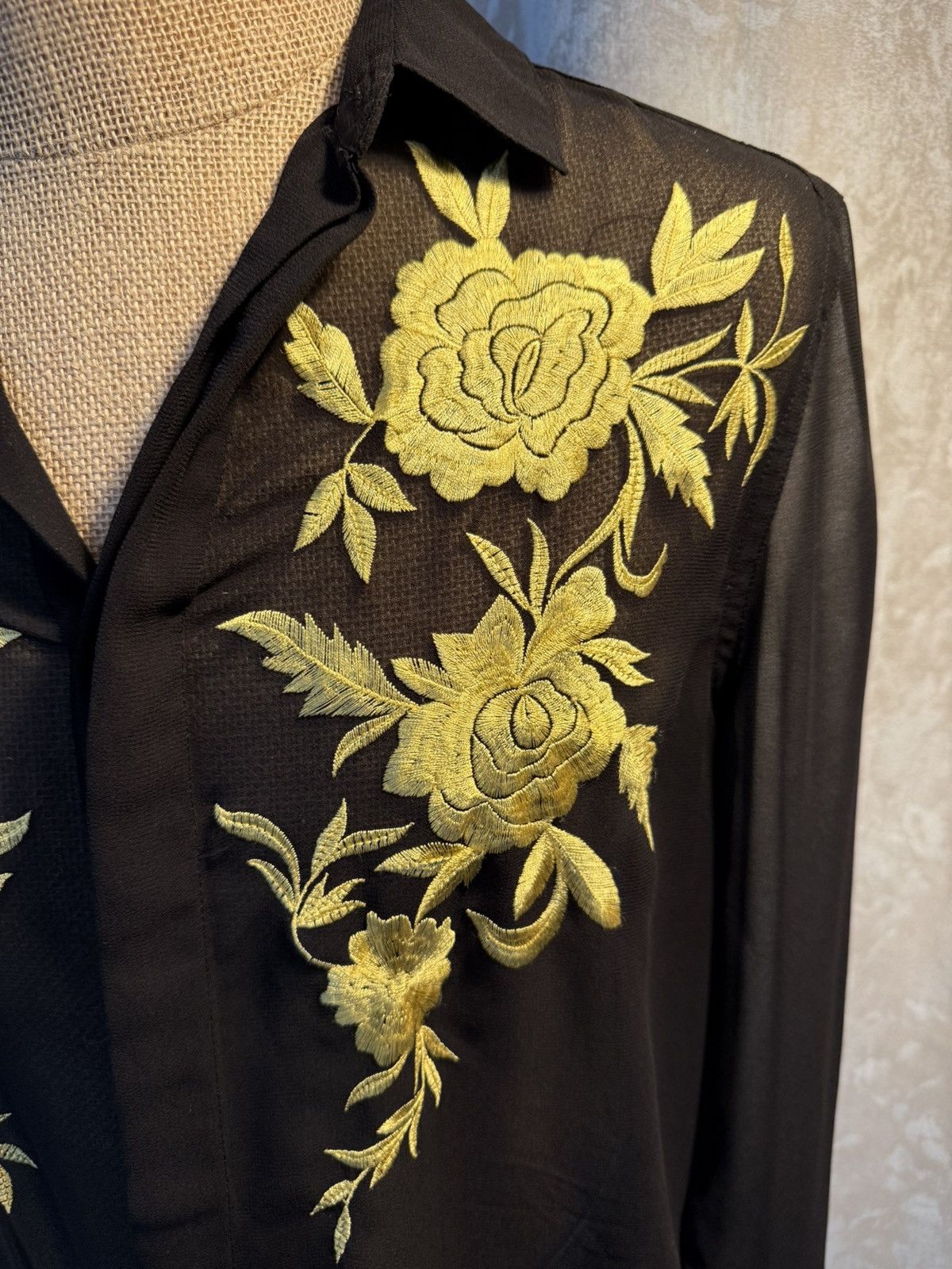Shein Sheer Black Button-Up Shirt with Gold Floral Embroidery Size M / US 6-8 / IT 42-44 - 4 Thumbnail