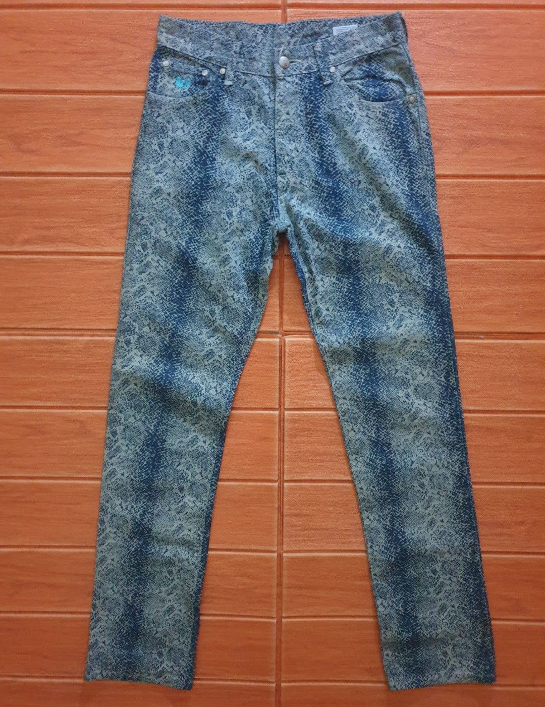 Japanese Brand 💥Wrangler W-girl snake full print japanese pant Size US 27 - 6 Thumbnail