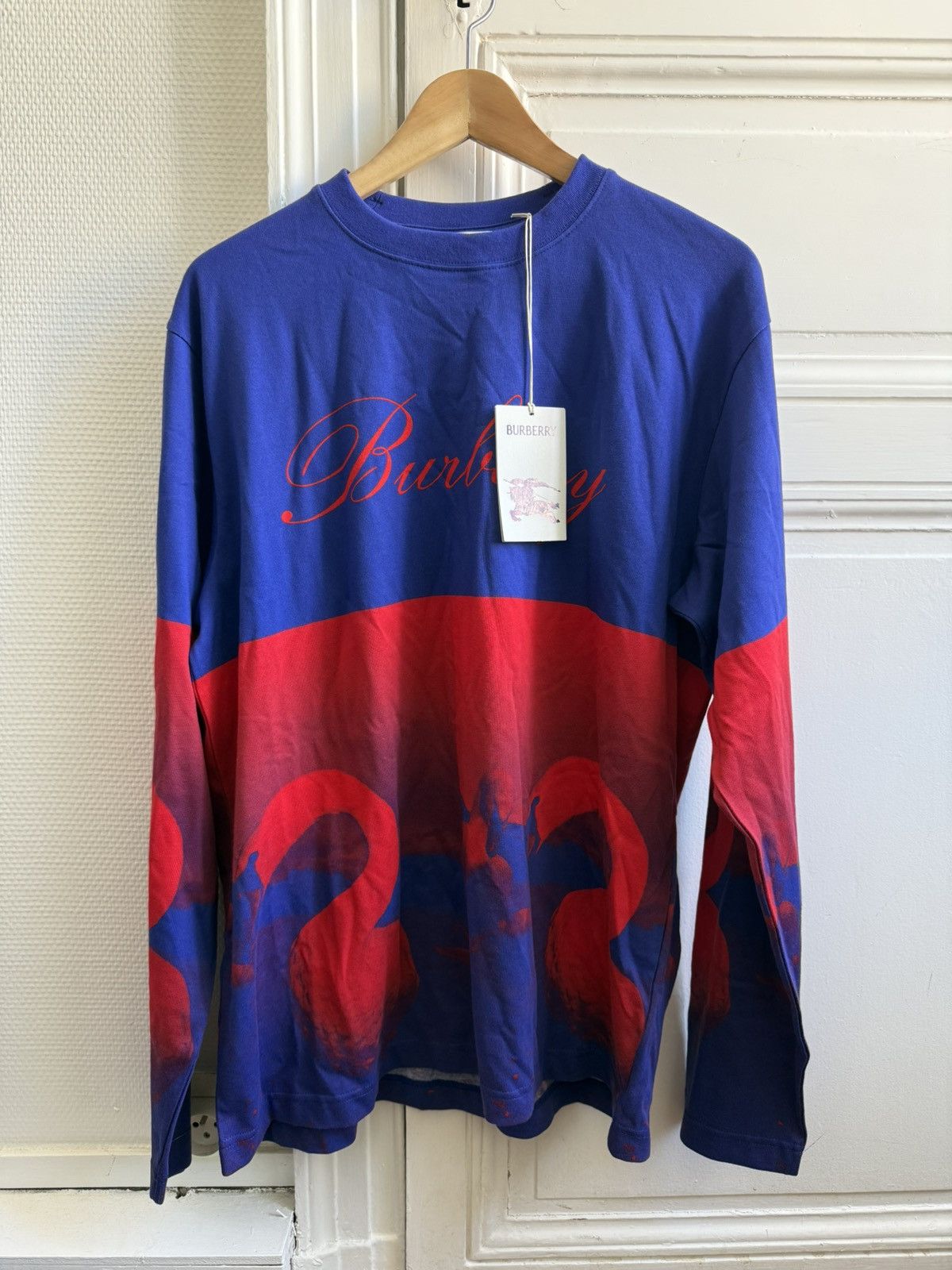 Burberry Swan Print longsleeve