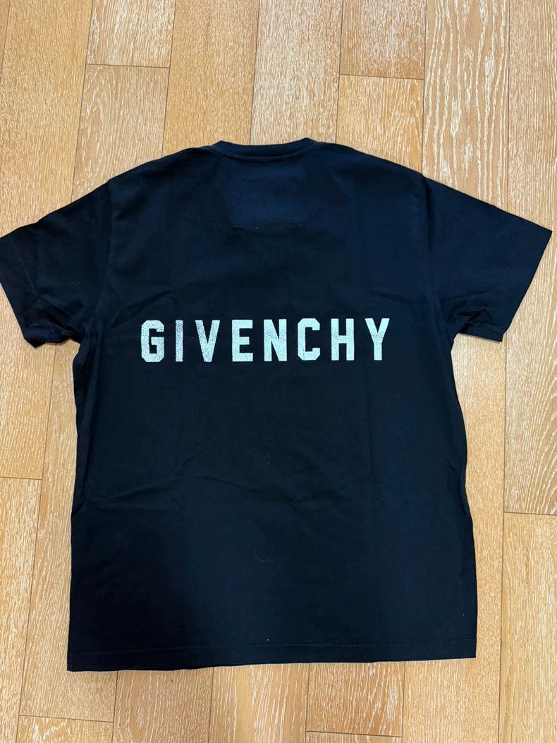 Givenchy Givenchy Short Sleeve T-Shirt, Size S 2505-Nextarrow Size US S / EU 44-46 / 1 - 2 Thumbnail