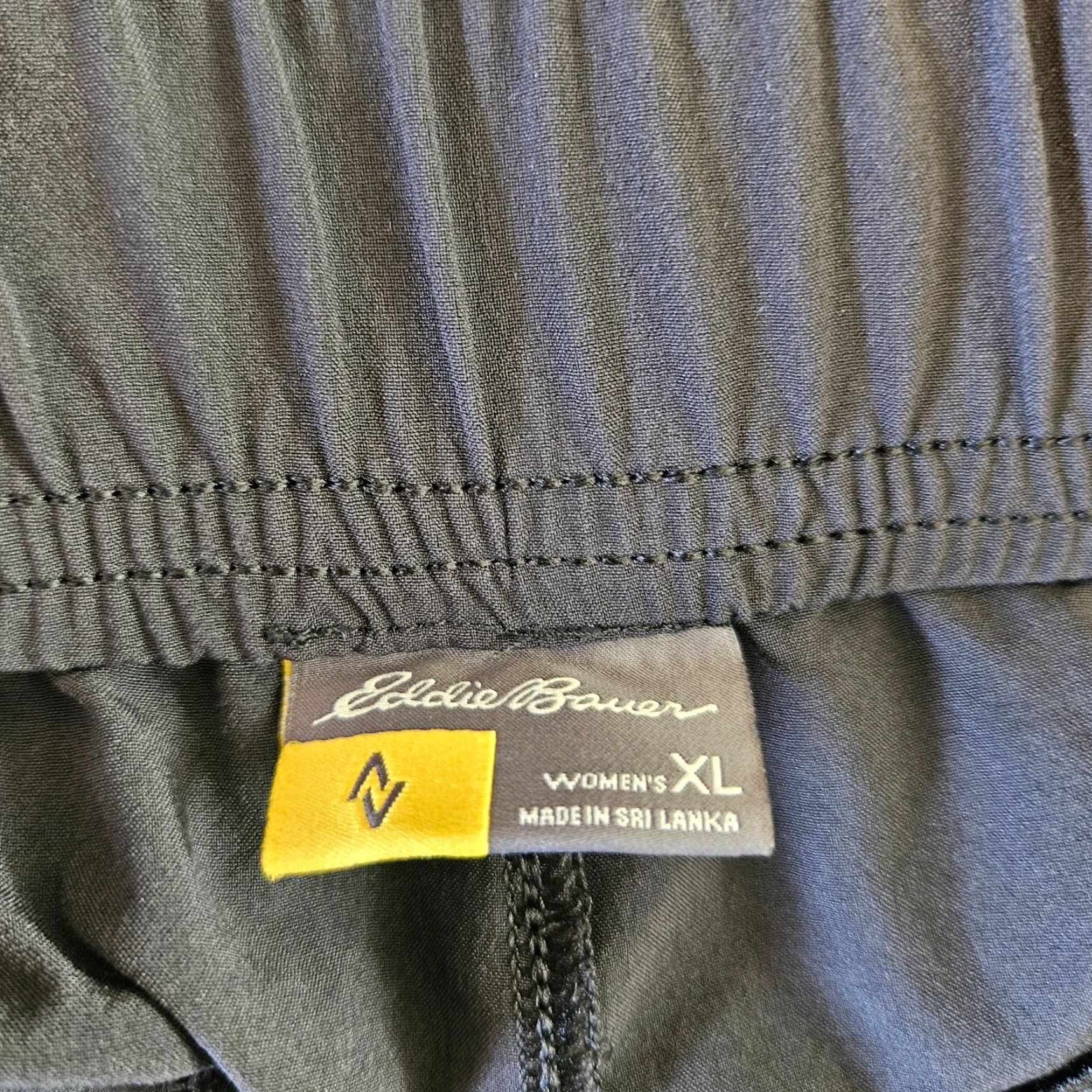 Eddie Bauer Eddie Bauer Womens Pants XL Pull On Black Solid High Rise Size 40" / US 18 - 7 Thumbnail