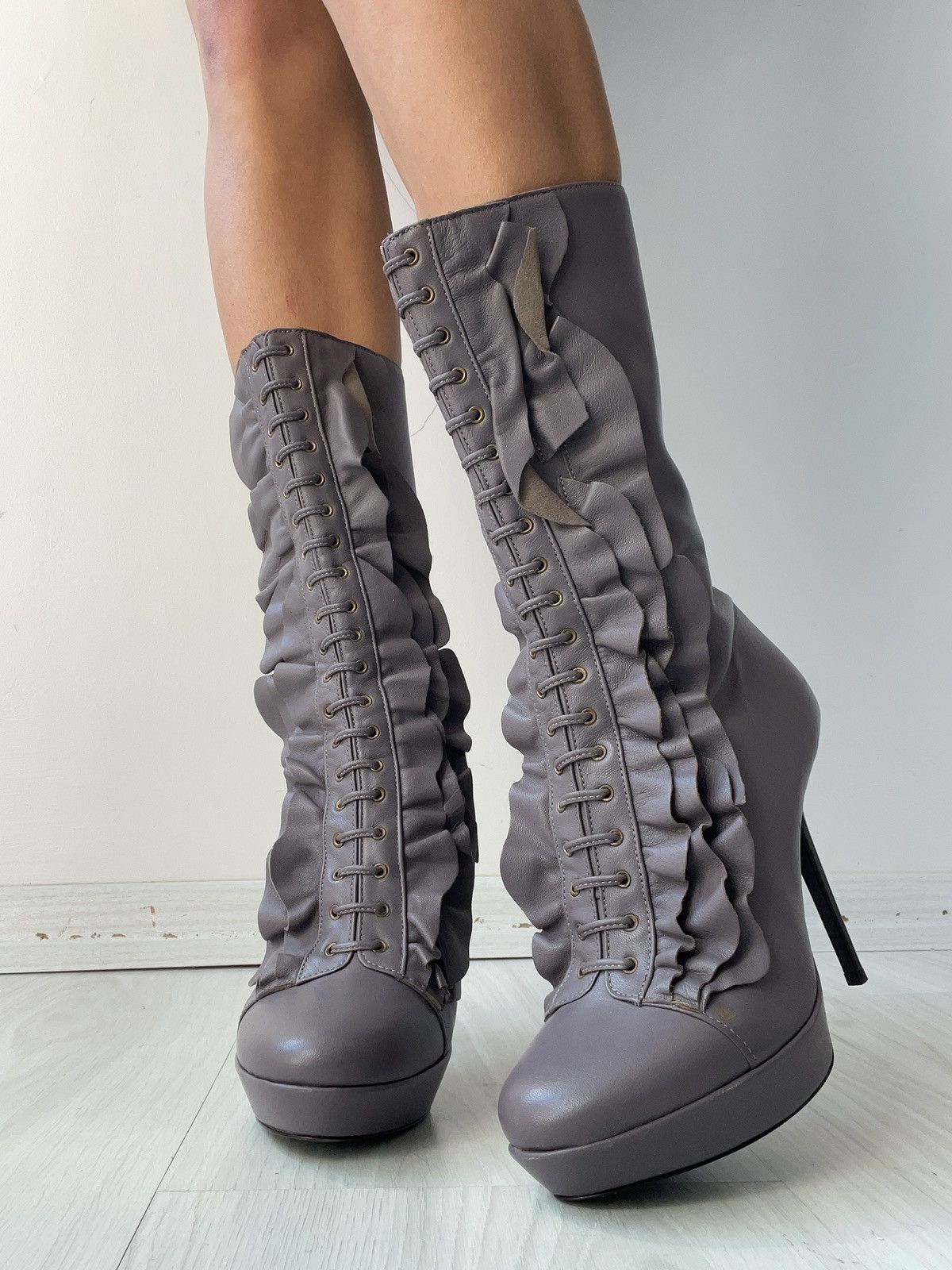 Roberto Cavalli Roberto Cavalli boots Size US 6 / IT 36 - 2 Thumbnail