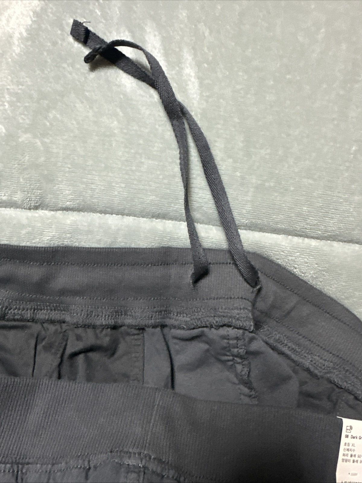 Uniqlo Uniqlo EZY Joggers Mens XL 36-39 inch Waist Gray Dress Pants Size US 39 - 11 Thumbnail