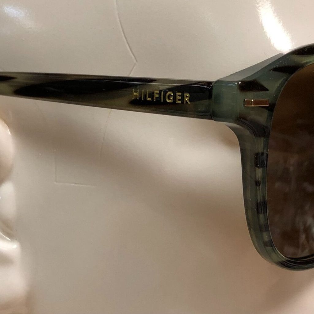 Tommy Hilfiger Tommy Hilfiger Round Frame Green Animal Print Sunglasses Size ONE SIZE - 2 Thumbnail