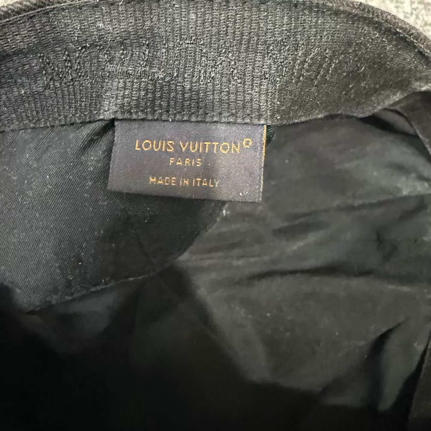 LV all over print embroidery cap 9/10 color fading