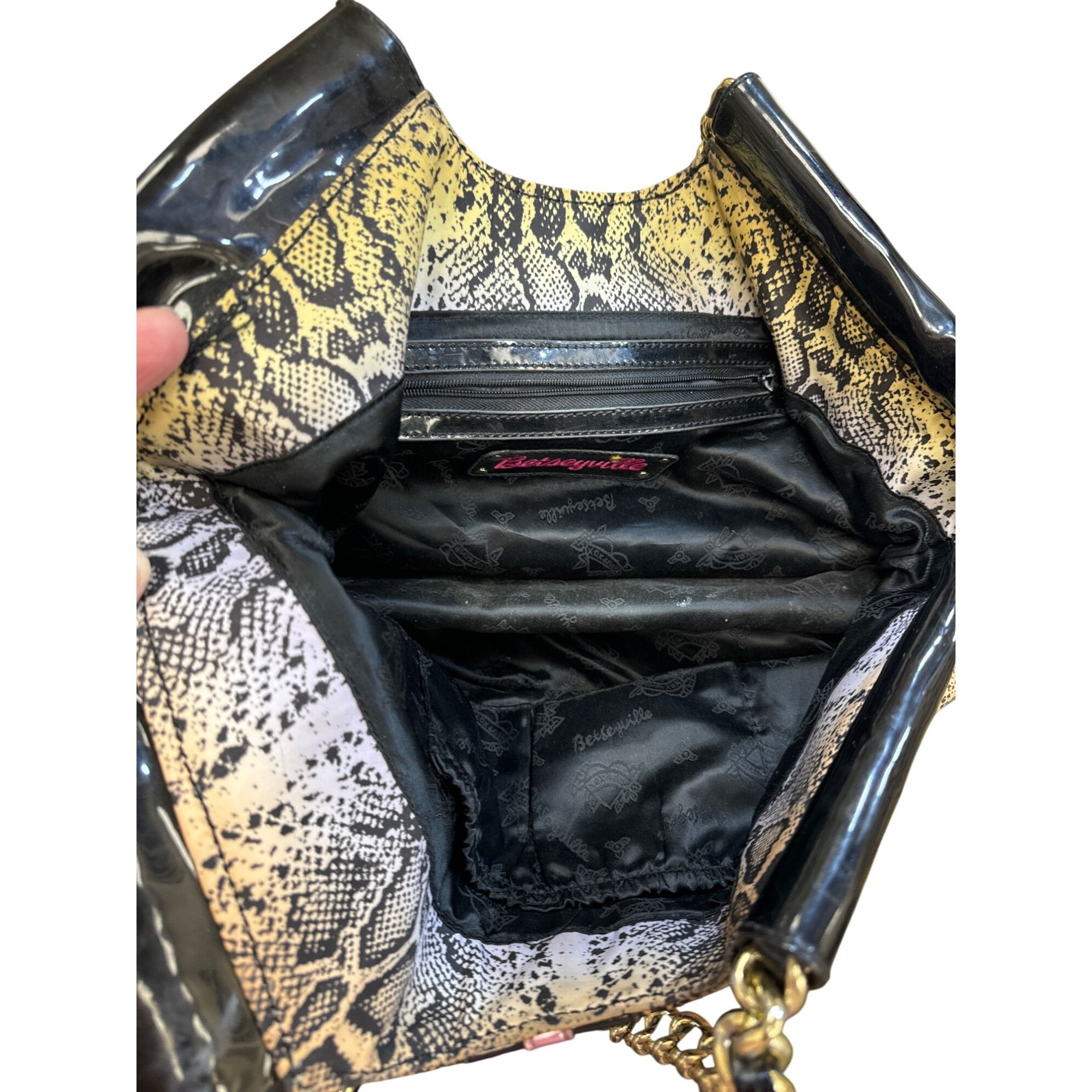Designer Betseyville Womens Multi-Color Satchel Handbag 10x17 SKU 690 Size ONE SIZE - 11 Thumbnail