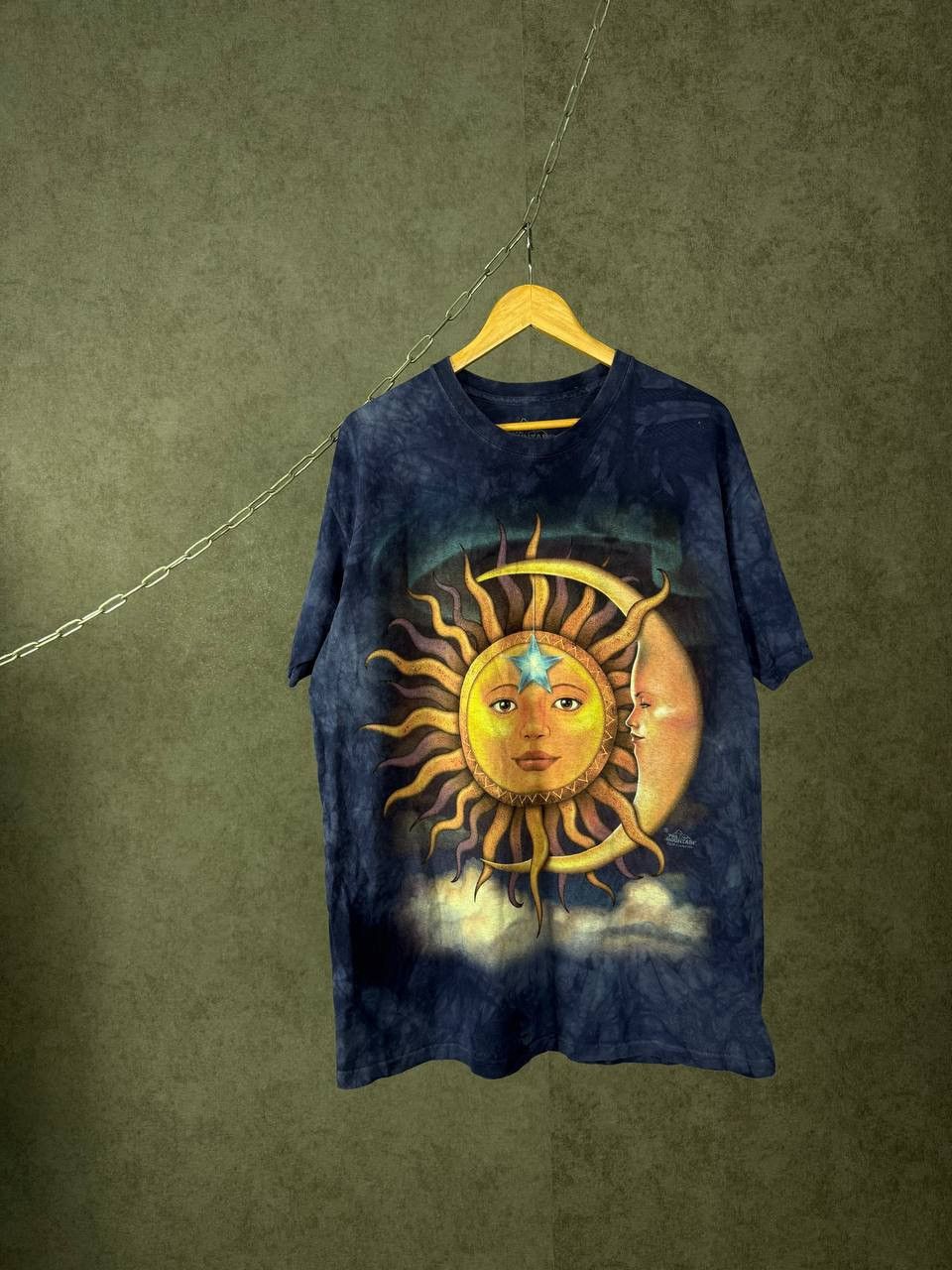The Mountain The Mountain Sun And Moon made in USA tee Size US L / EU 52-54 / 3 - 1 Thumbnail