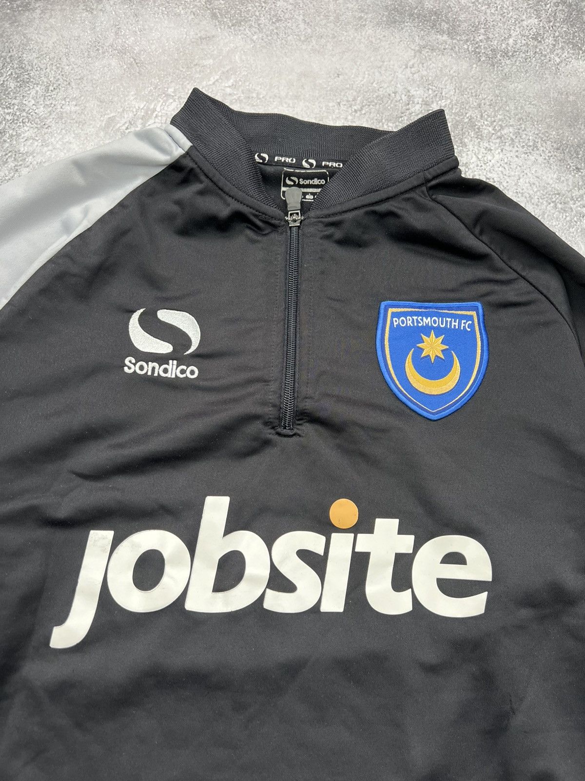 Vintage Sondico Portsmouth Jobsite Black Sweatshirt Soccer Size US L / EU 52-54 / 3 - 3 Thumbnail