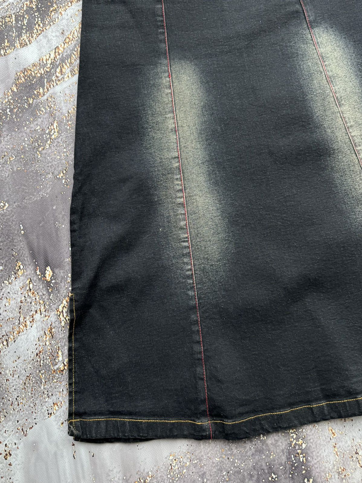 Vintage Vintage Worn Denim Midi Skirt Size 26" / US 2 / IT 38 - 2 Thumbnail