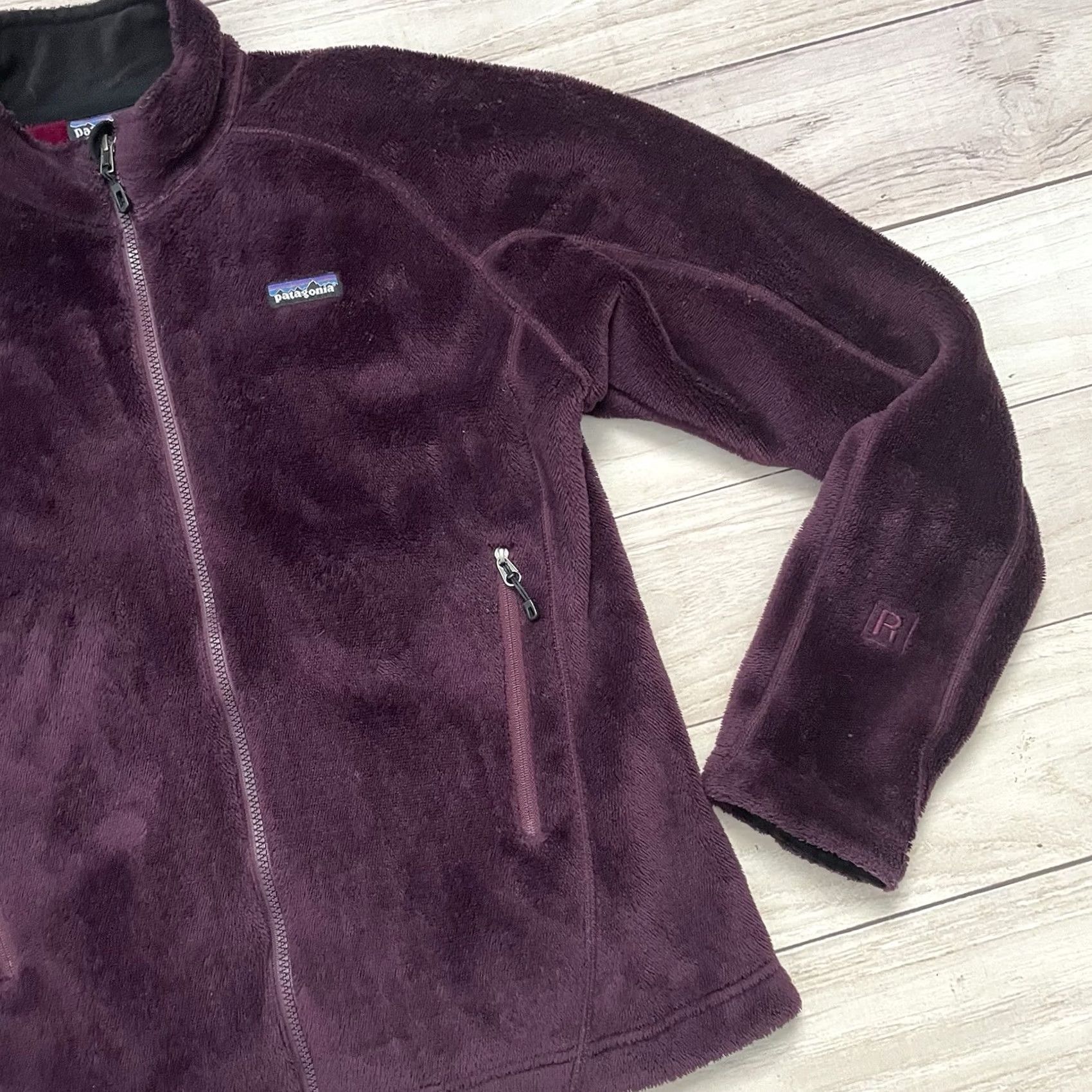Patagonia Patagonia Jacket Women's L Purple R4 Regulator Fleece Full Zip 36113 Size L / US 10 / IT 46 - 4 Thumbnail