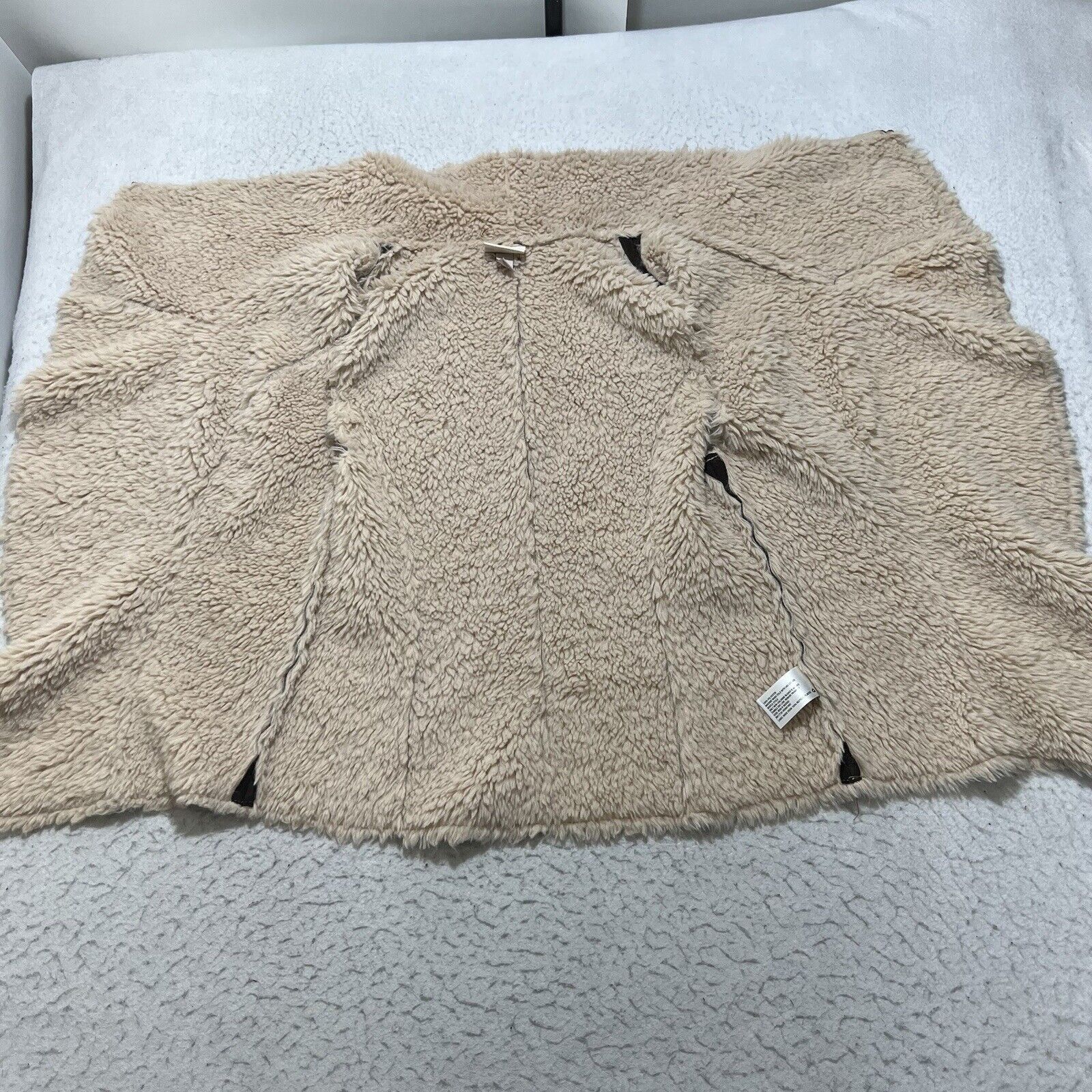 Target Basics Knox Rose Faux Fur Vest Faux Leather Open Front Sleeveless Size M / US 6-8 / IT 42-44 - 12 Thumbnail